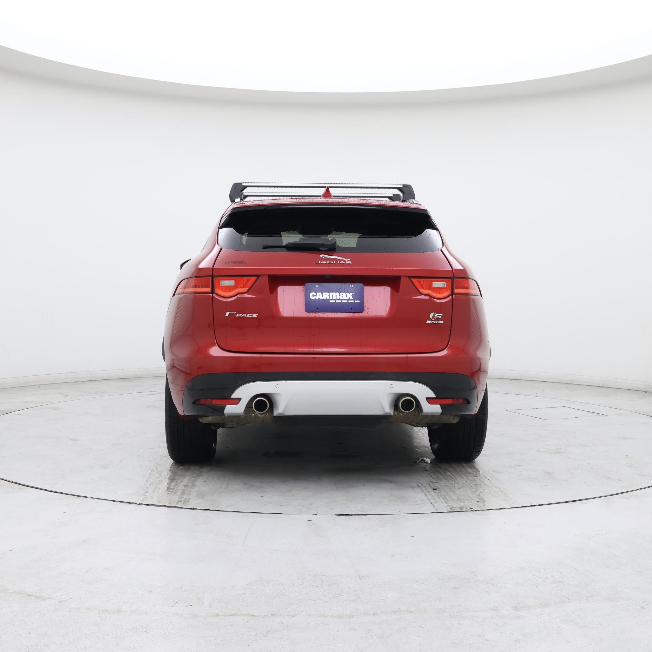 Thumbnail: 2017 Jaguar F-Pace - 6