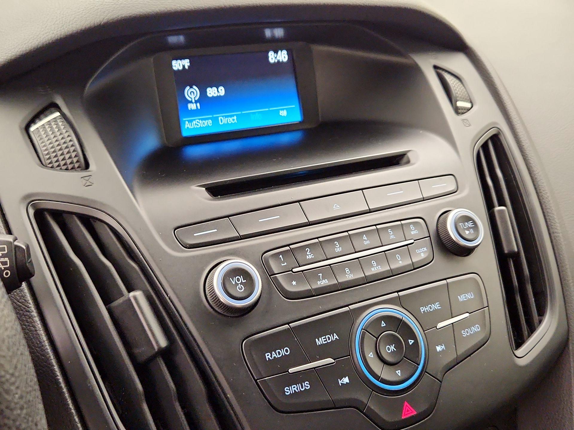 Thumbnail: 2017 Ford Focus - 15