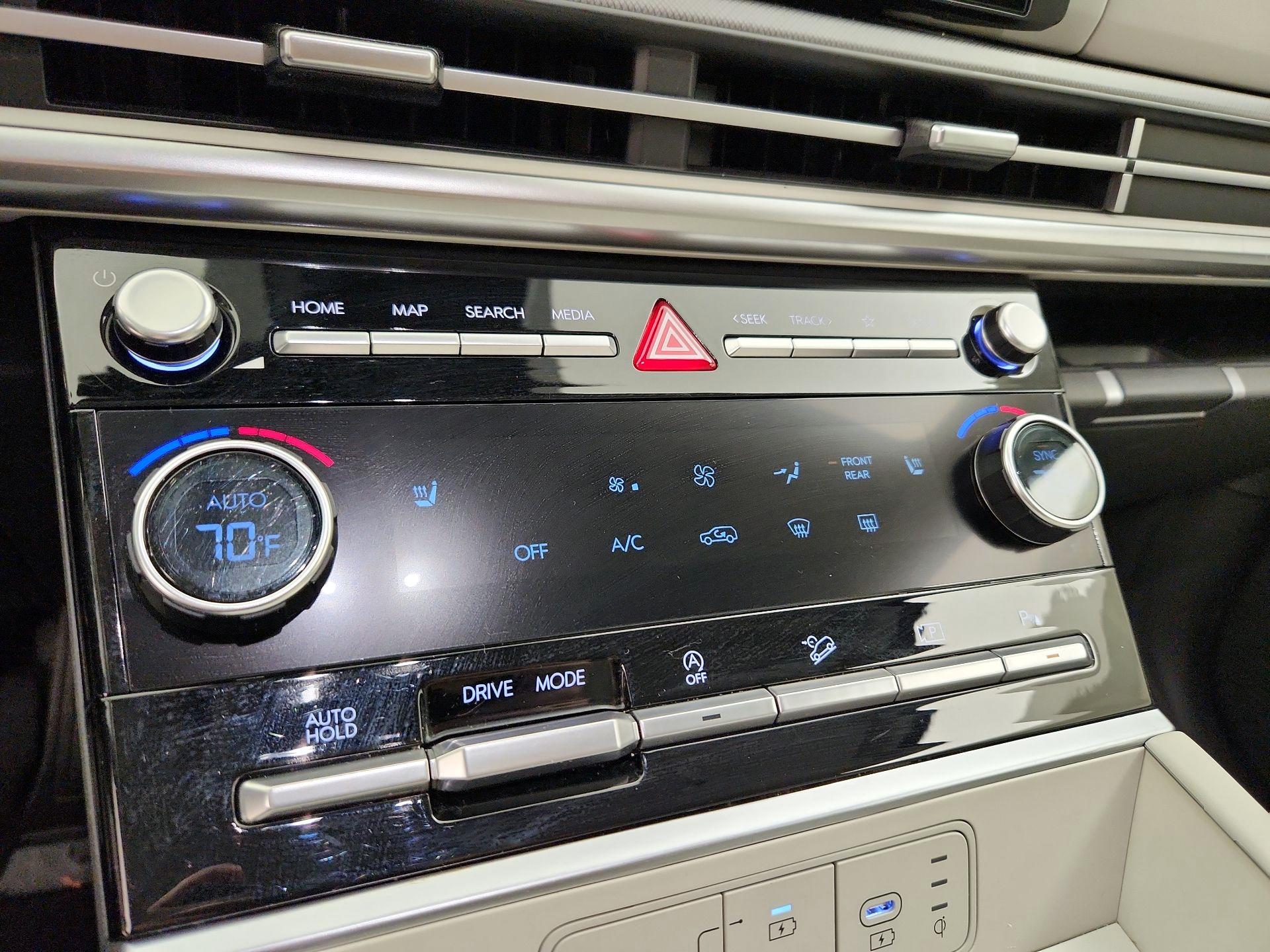 Thumbnail: 2025 Hyundai Santa Fe - 16