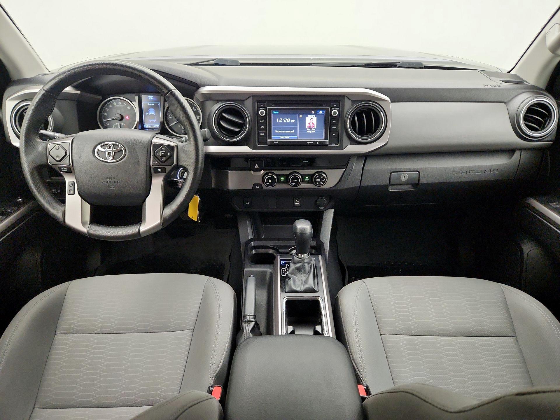 Thumbnail: 2017 Toyota Tacoma - 9