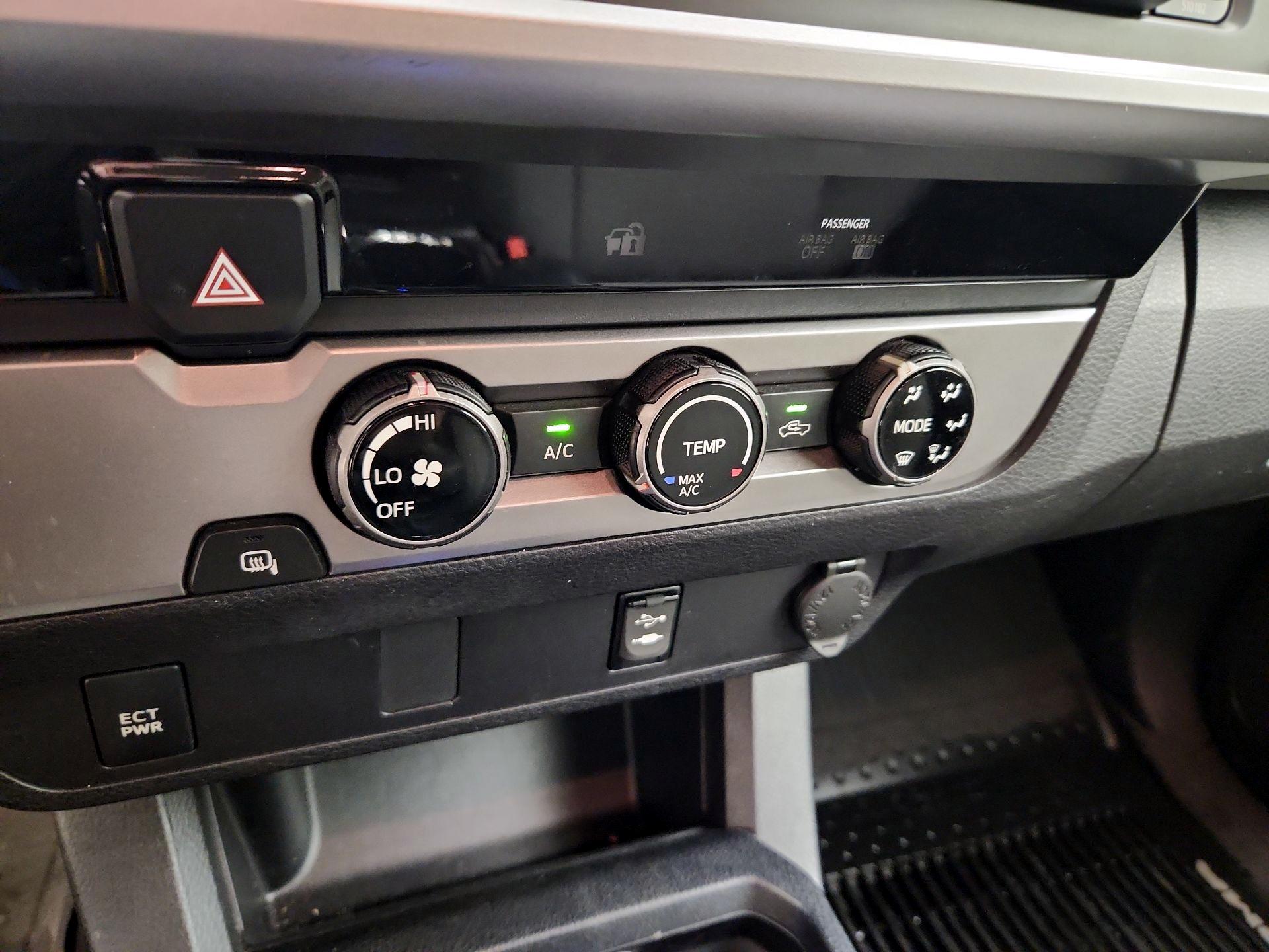 Thumbnail: 2017 Toyota Tacoma - 16