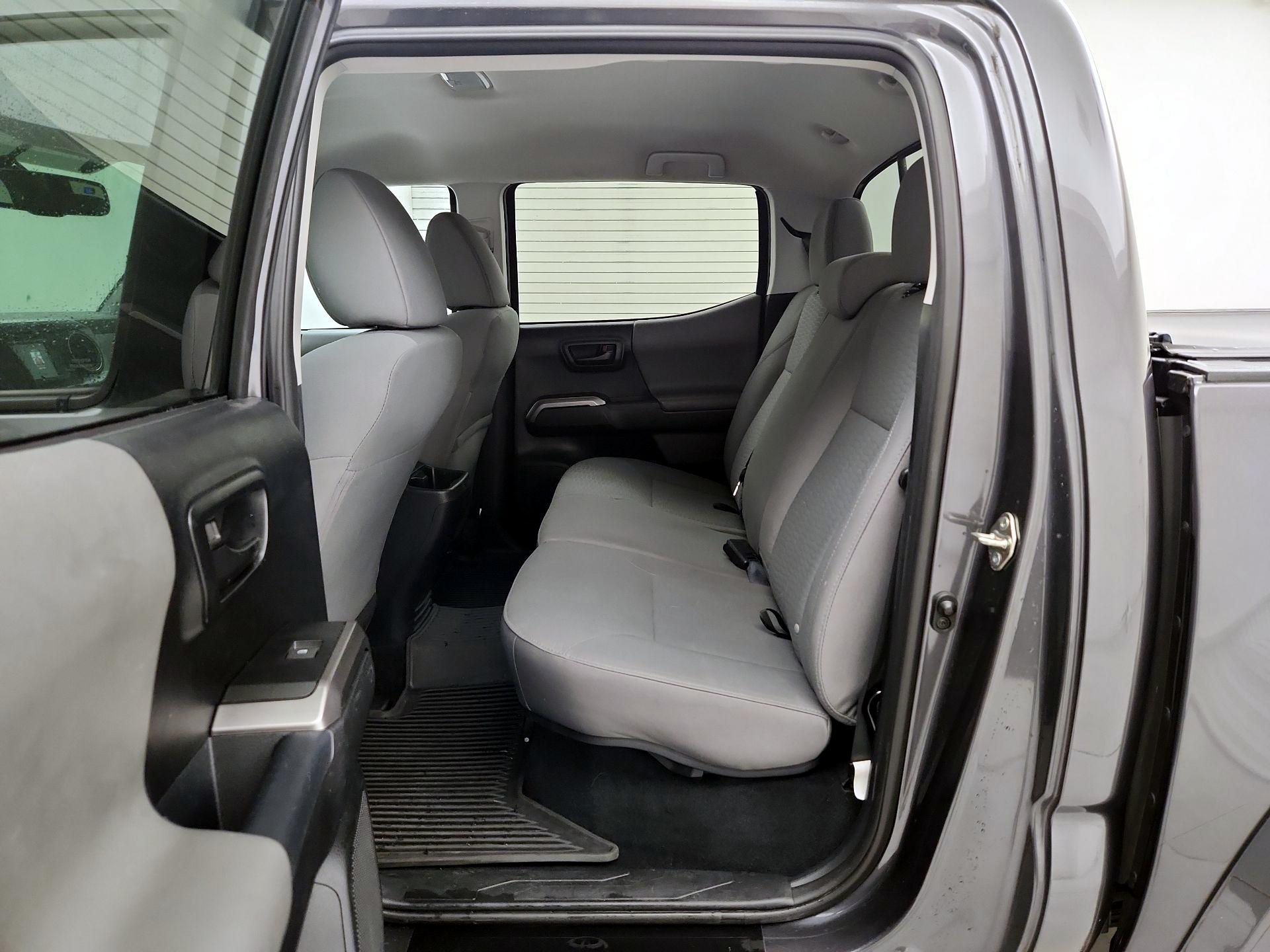 Thumbnail: 2017 Toyota Tacoma - 19