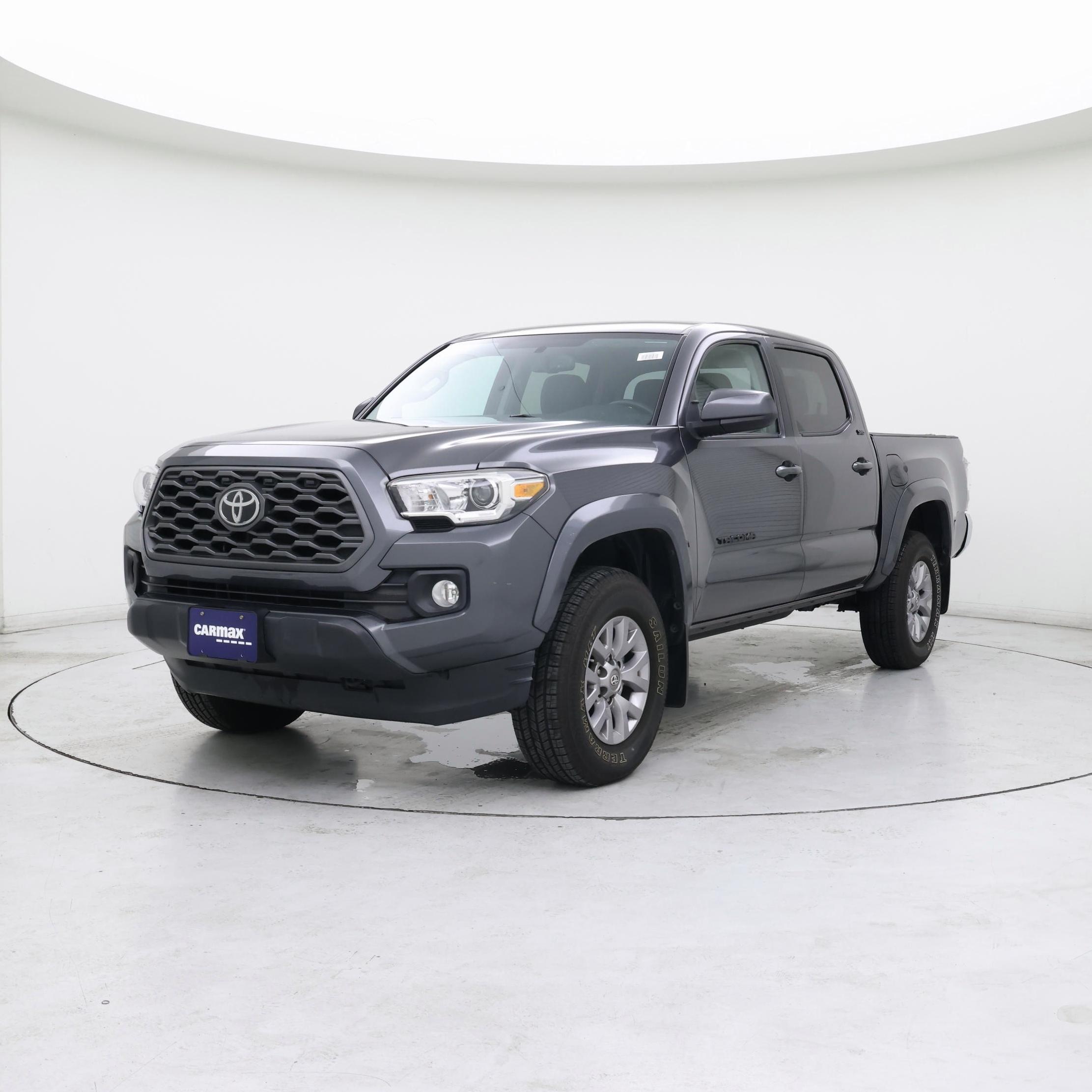 Thumbnail: 2017 Toyota Tacoma - 4