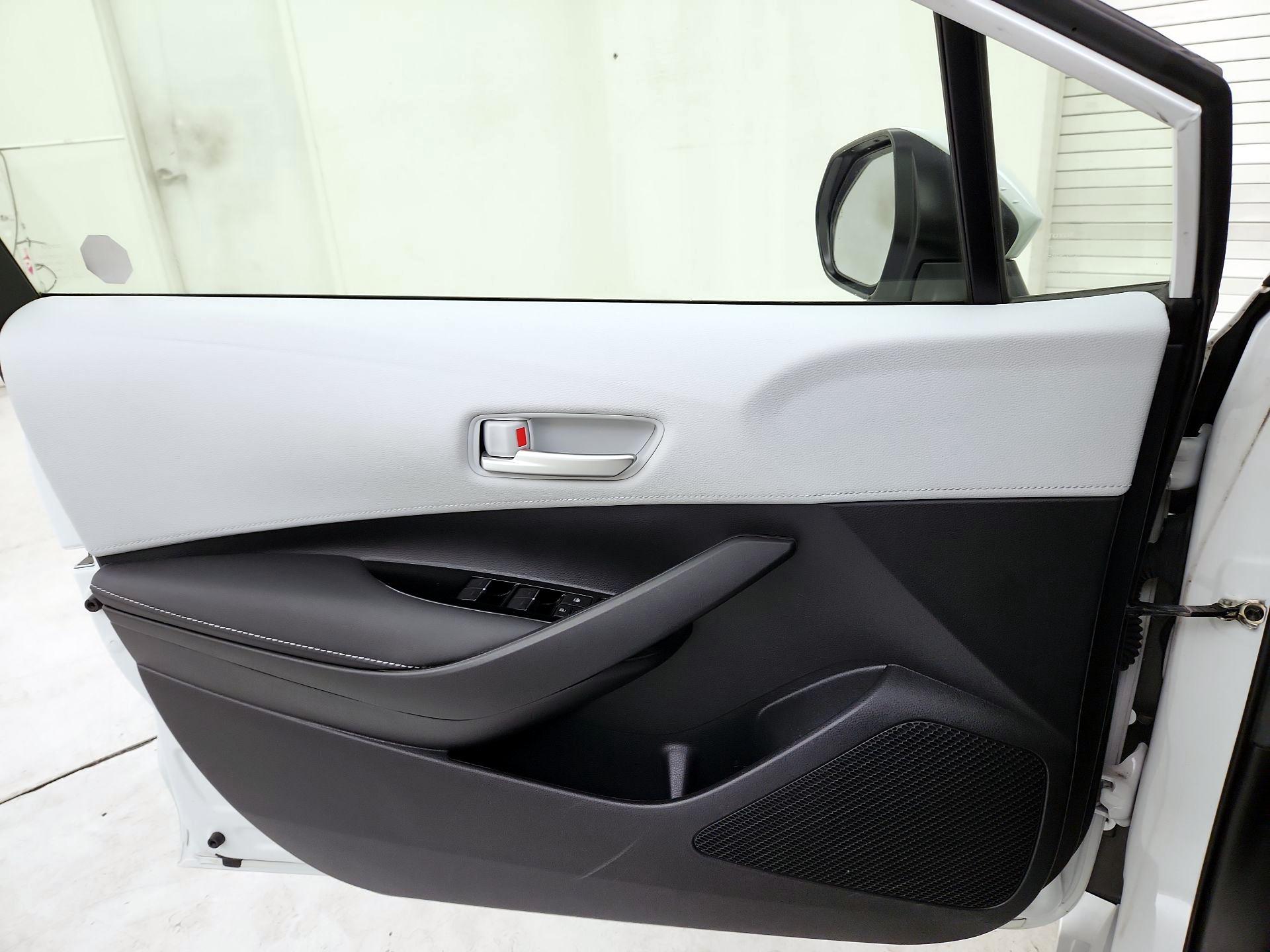 Thumbnail: 2022 Toyota Corolla - 12