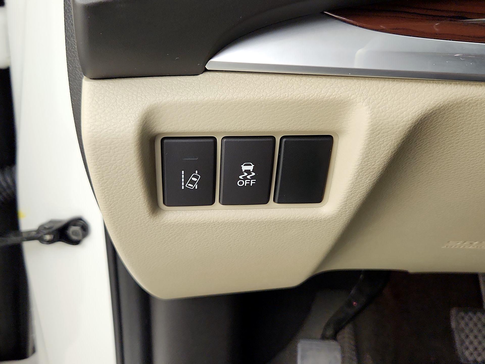 Thumbnail: 2016 Acura MDX - 13