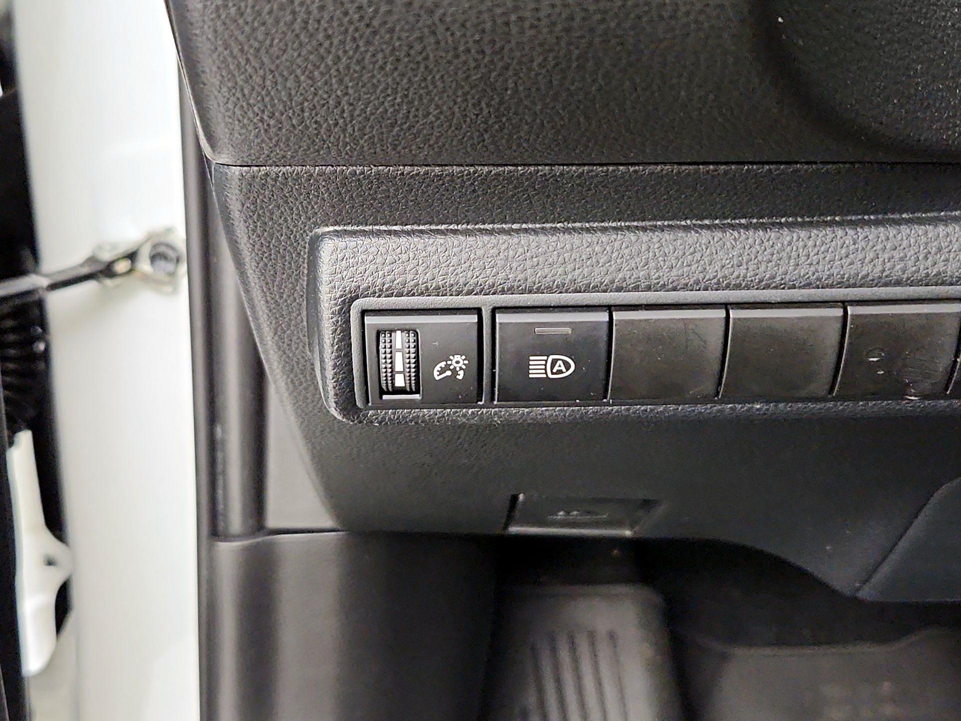 Thumbnail: 2021 Toyota Corolla - 13