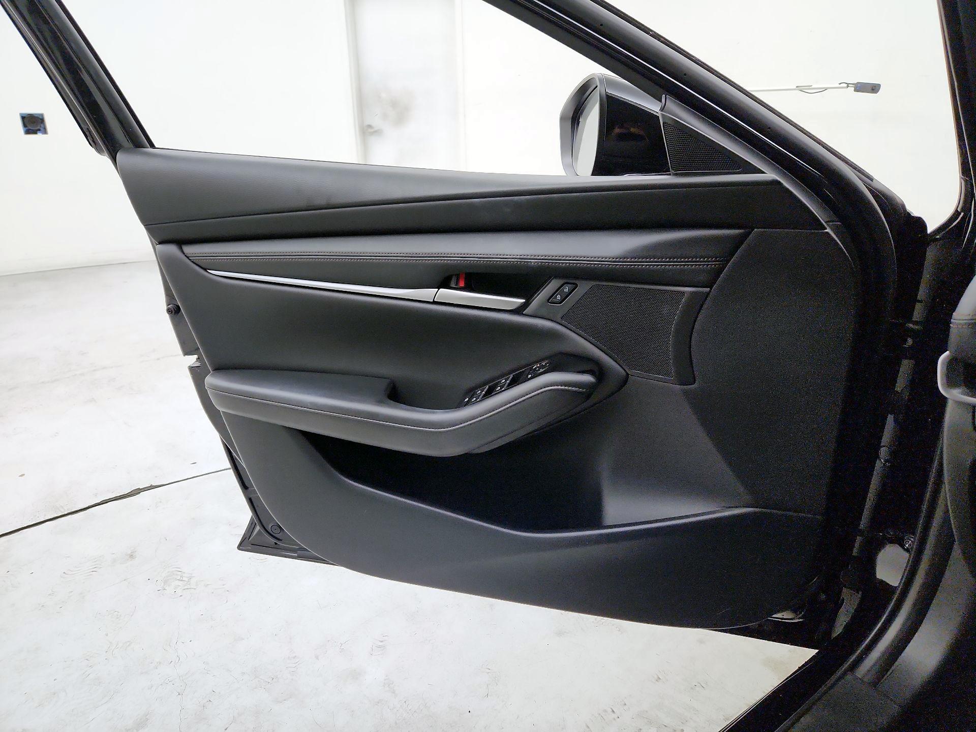 Thumbnail: 2025 Mazda Mazda3 - 12