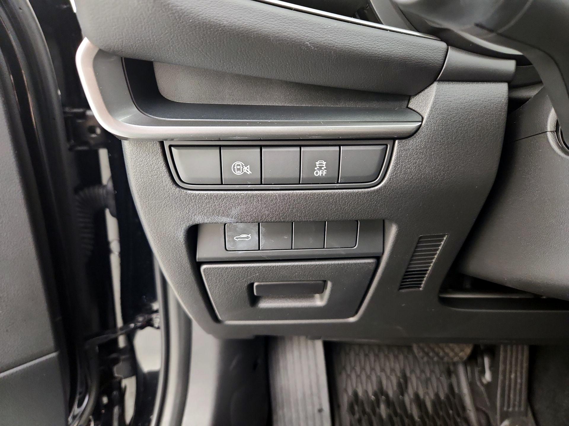 Thumbnail: 2025 Mazda Mazda3 - 13