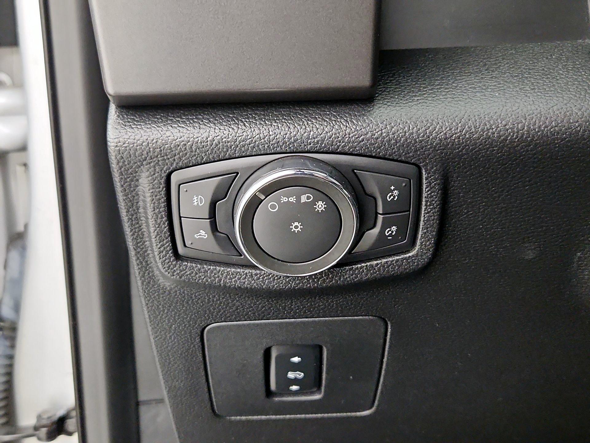 Thumbnail: 2016 Ford F-150 - 13