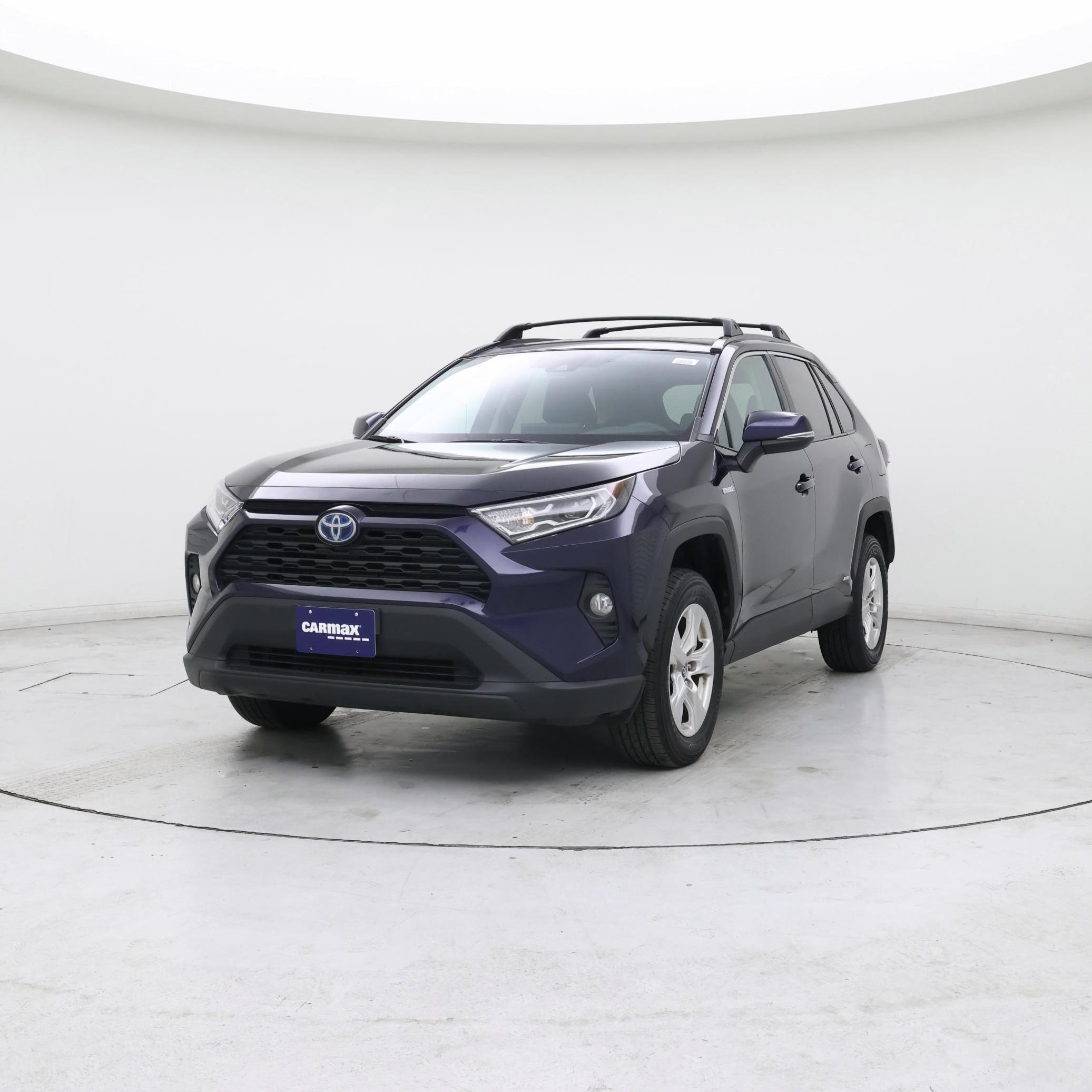 Thumbnail: 2021 Toyota RAV4 - 4