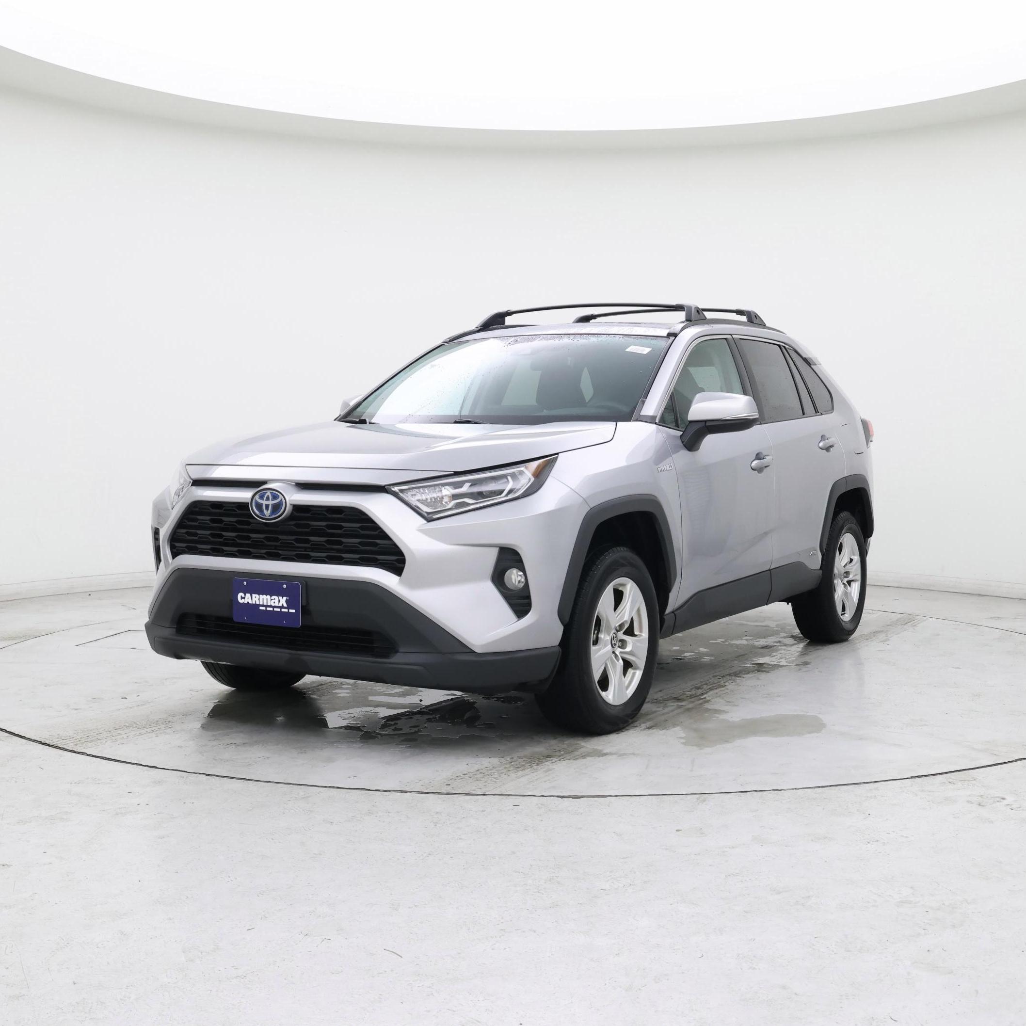 Thumbnail: 2021 Toyota RAV4 - 4