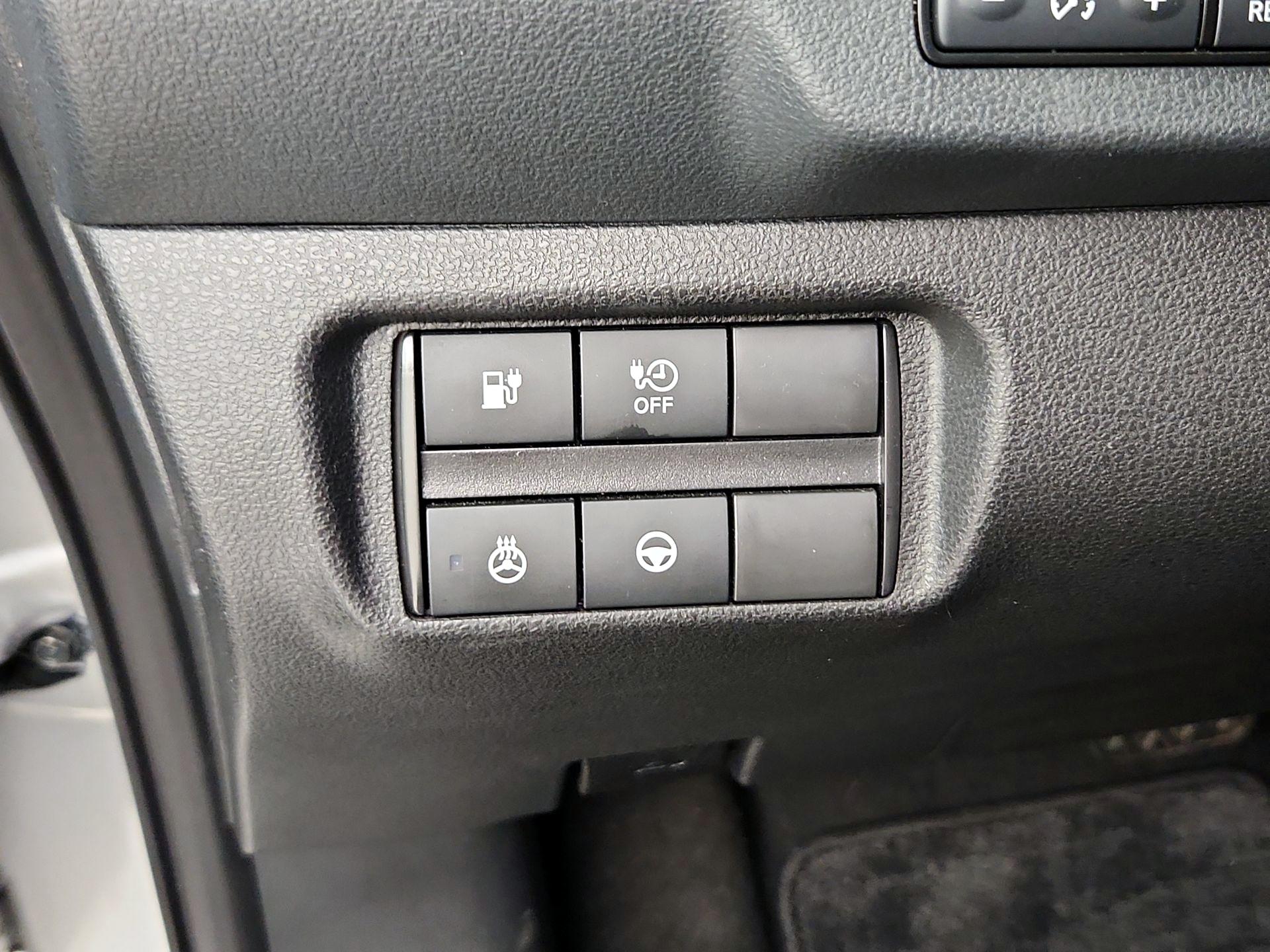 Thumbnail: 2020 Nissan Leaf - 13