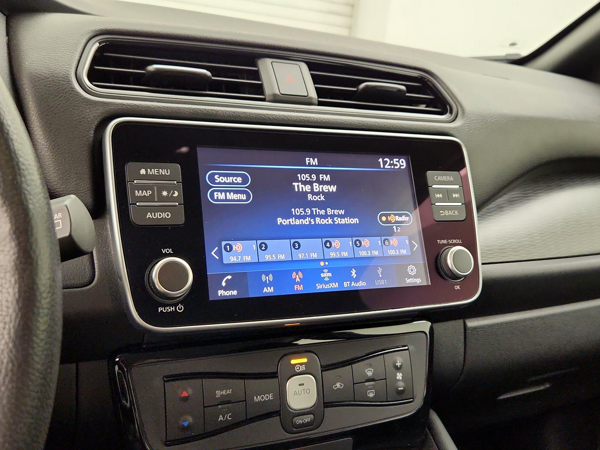 Thumbnail: 2020 Nissan Leaf - 15