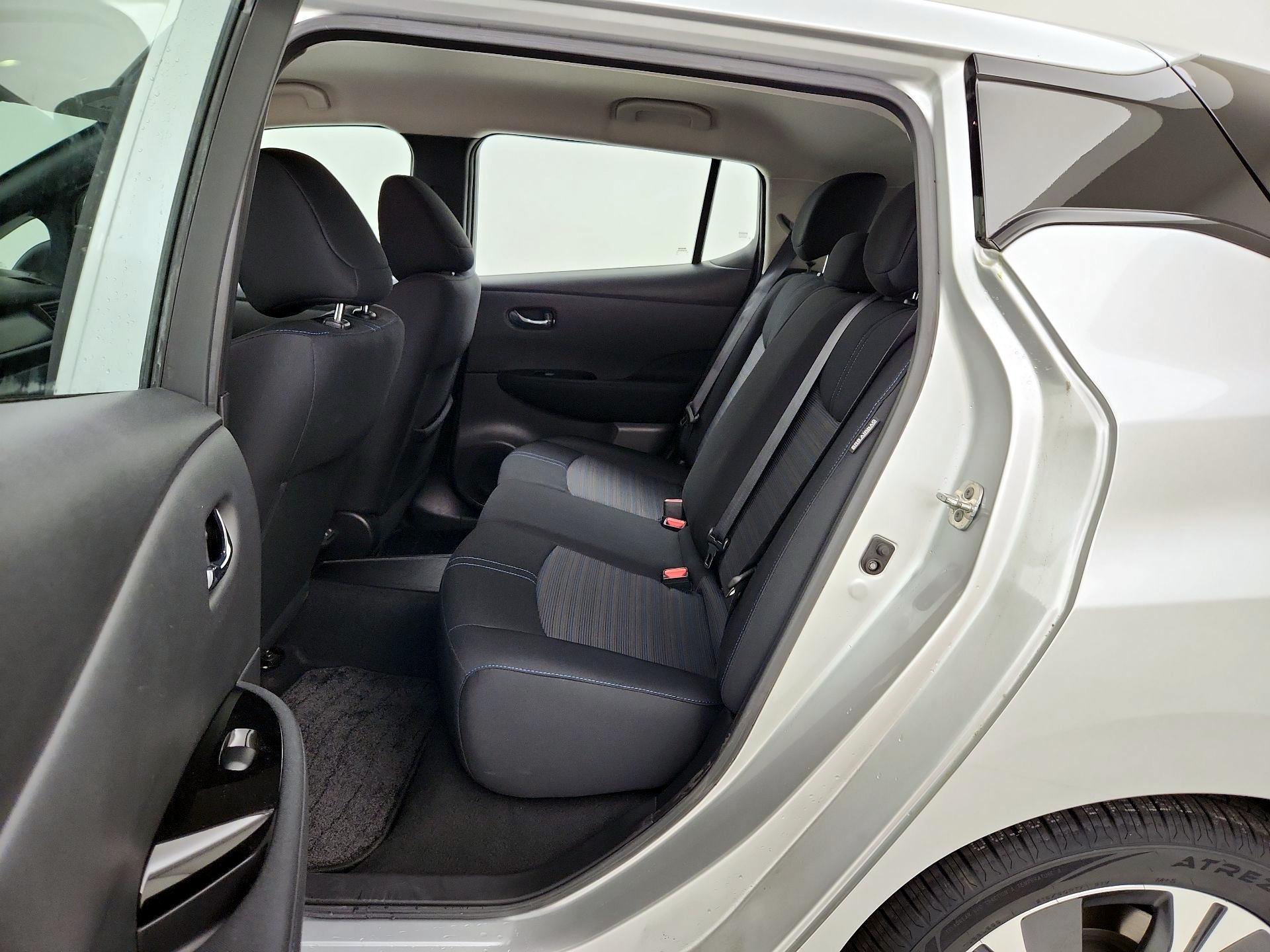 Thumbnail: 2020 Nissan Leaf - 19