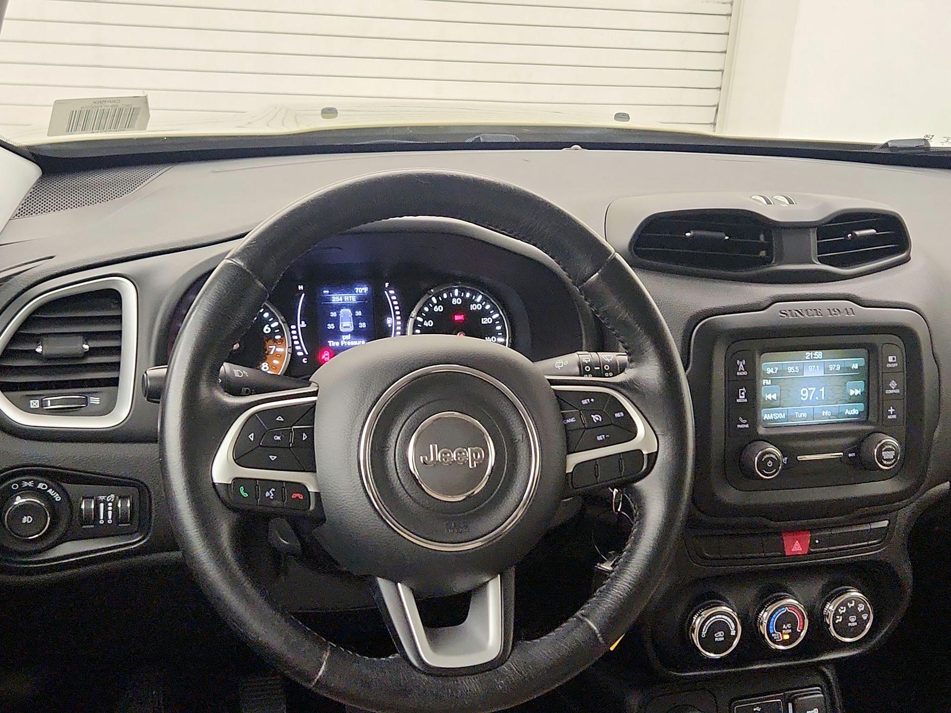 Thumbnail: 2015 Jeep Renegade - 10