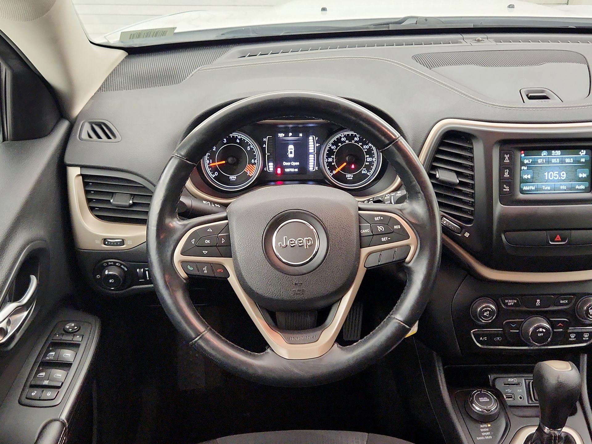 Thumbnail: 2015 Jeep Cherokee - 10