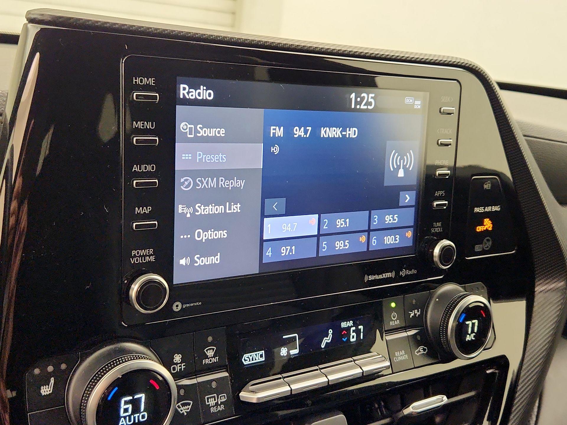 Thumbnail: 2021 Toyota Highlander - 15