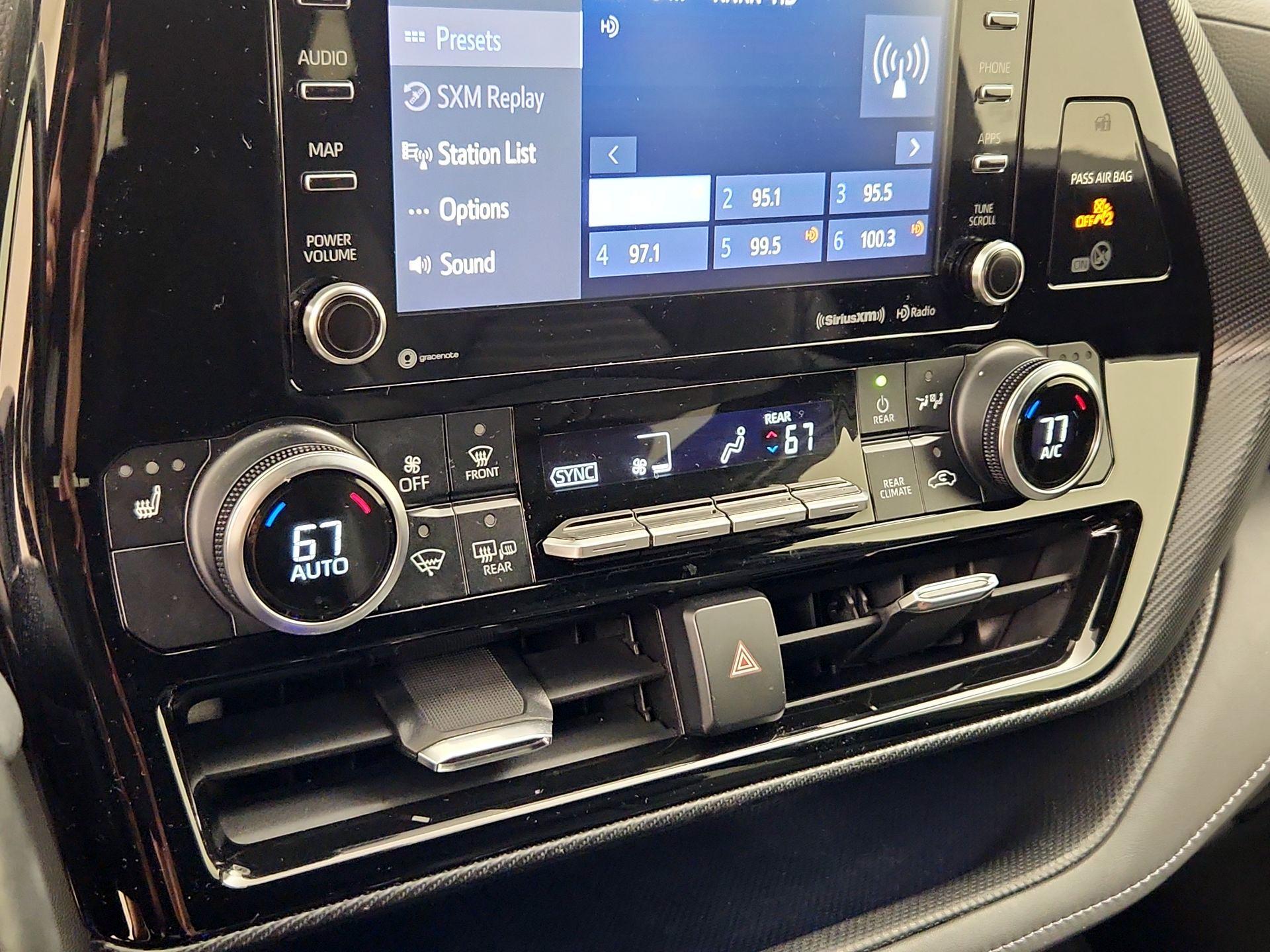 Thumbnail: 2021 Toyota Highlander - 16