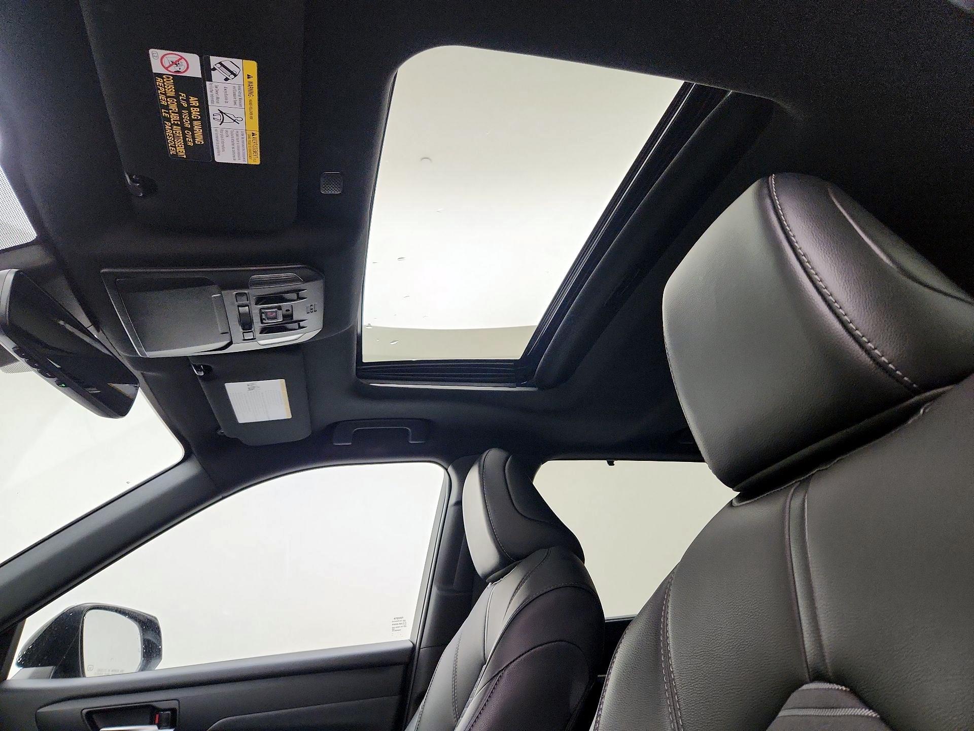 Thumbnail: 2021 Toyota Highlander - 19