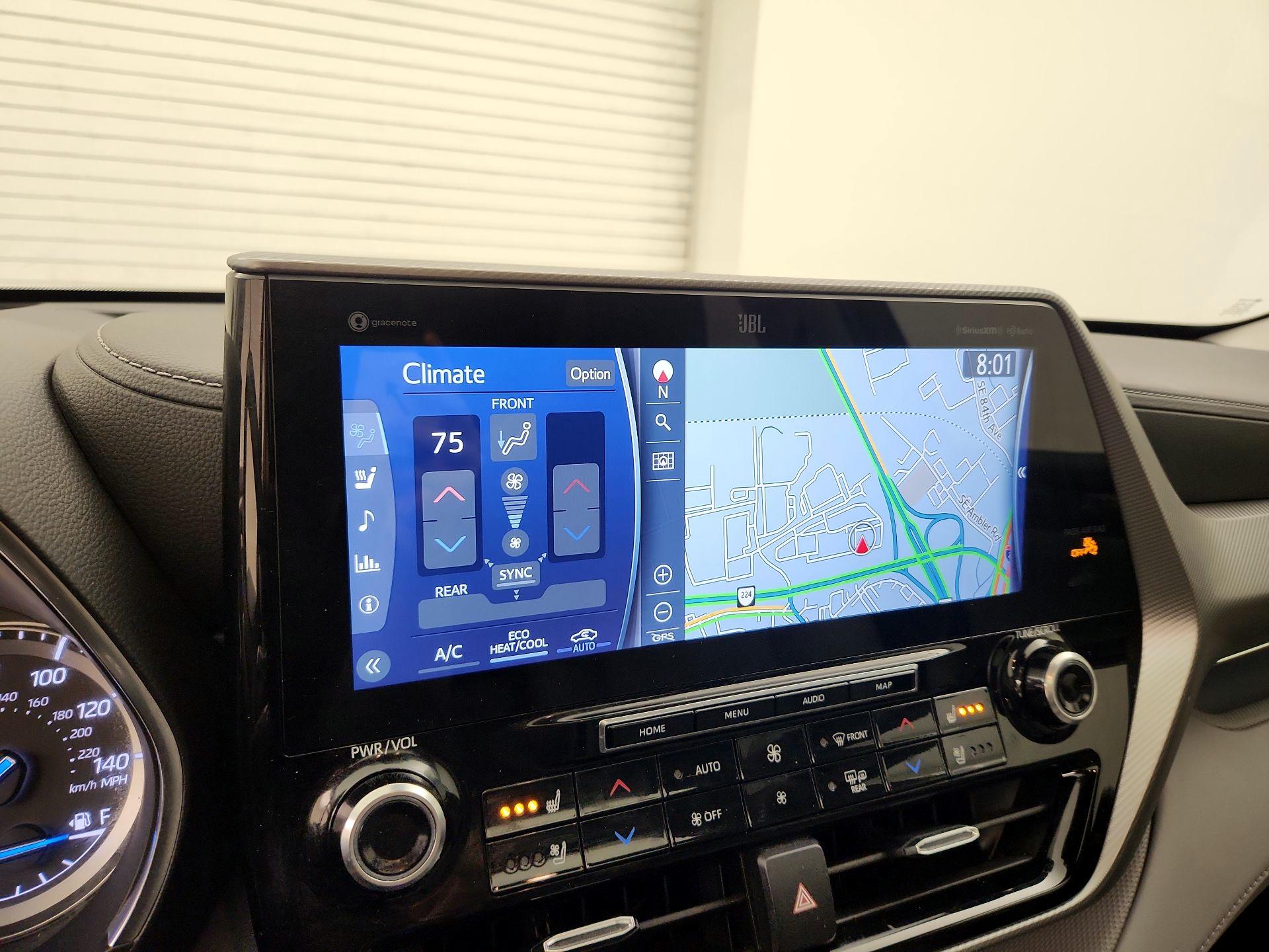 Thumbnail: 2022 Toyota Highlander - 14