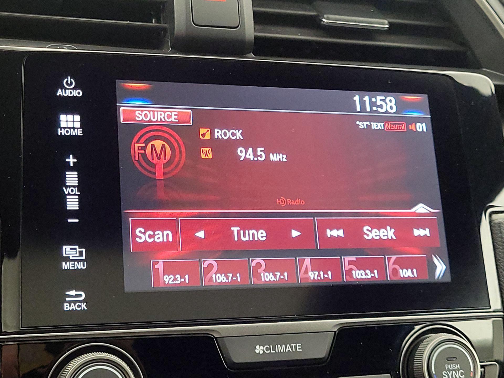 Thumbnail: 2017 Honda Civic - 15