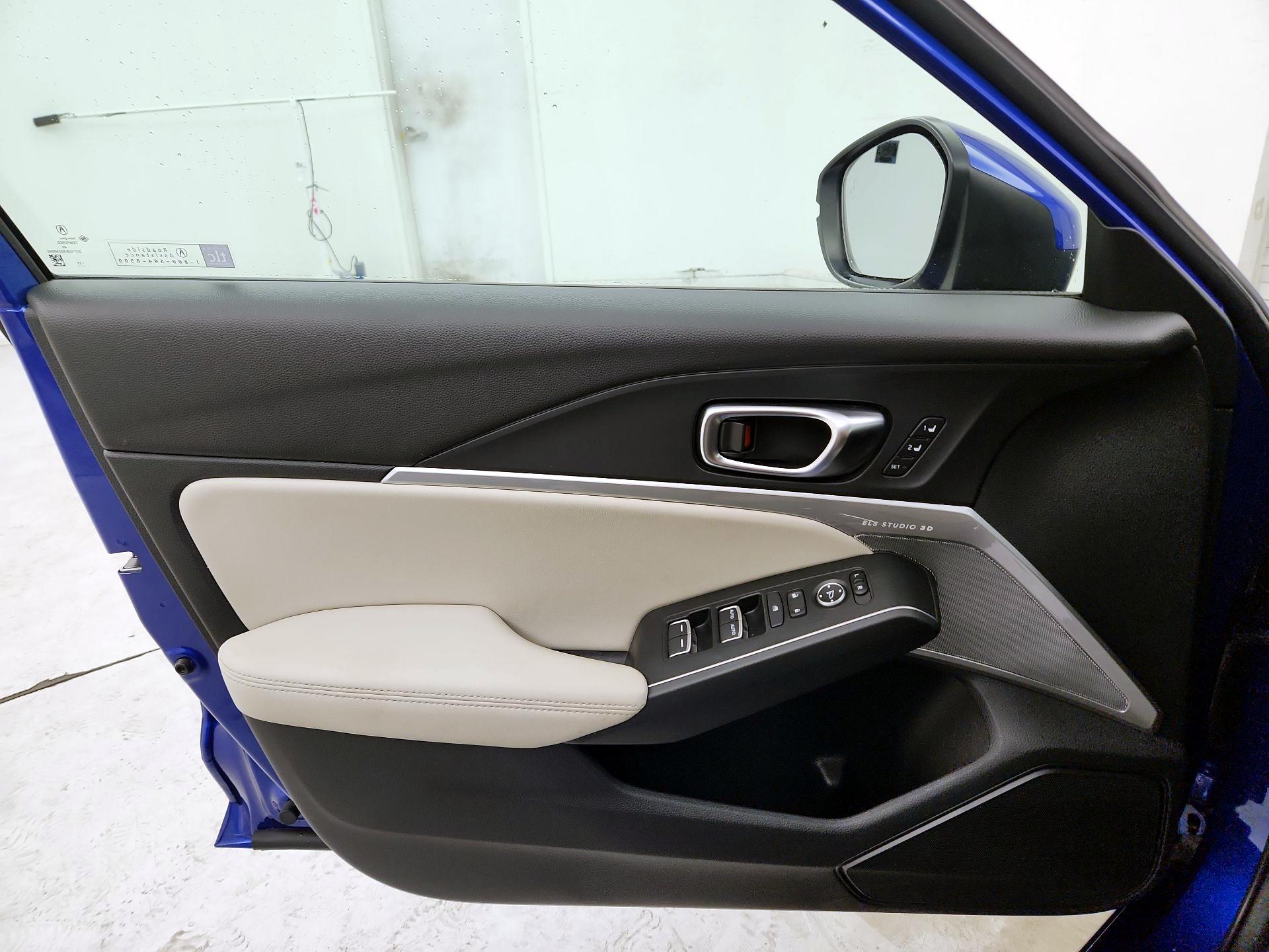 Thumbnail: 2023 Acura Integra - 12