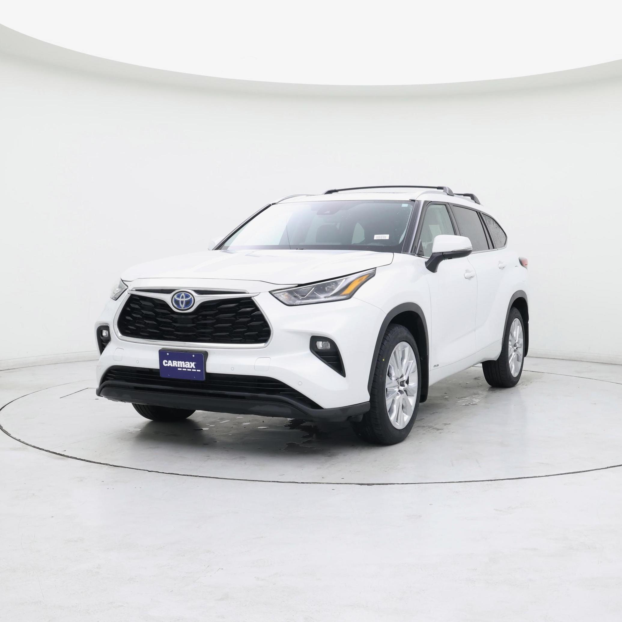 Thumbnail: 2023 Toyota Highlander - 4
