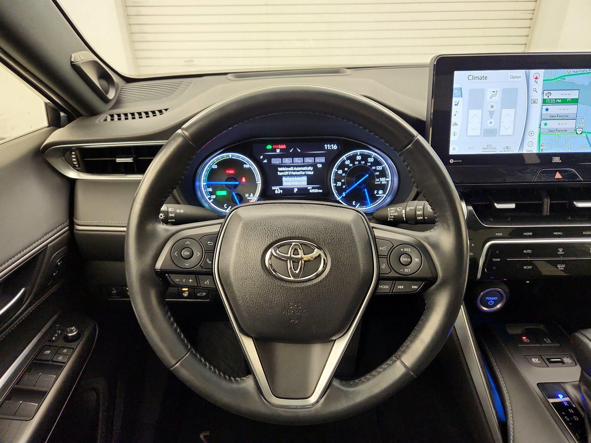 Thumbnail: 2021 Toyota Venza - 10