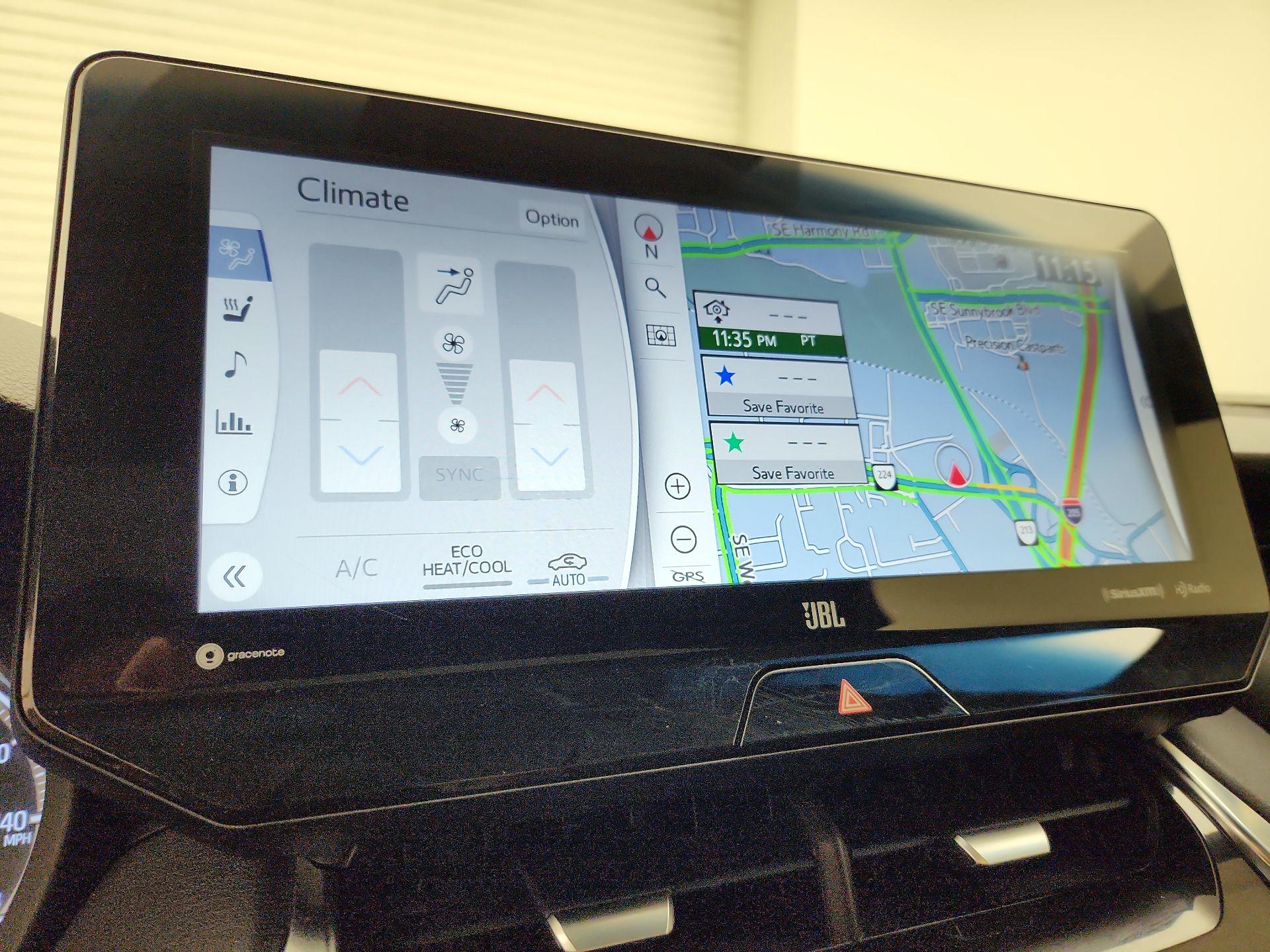 Thumbnail: 2021 Toyota Venza - 14