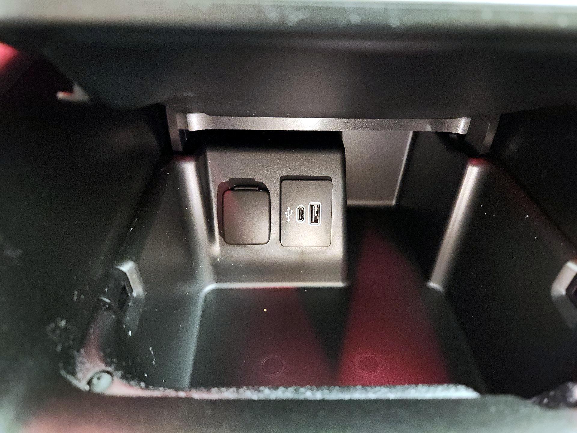 Thumbnail: 2025 Ford Explorer - 19