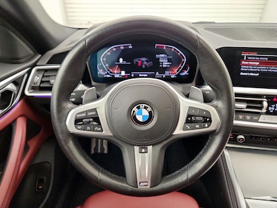 Steering Wheel & Instrument Cluster (On)