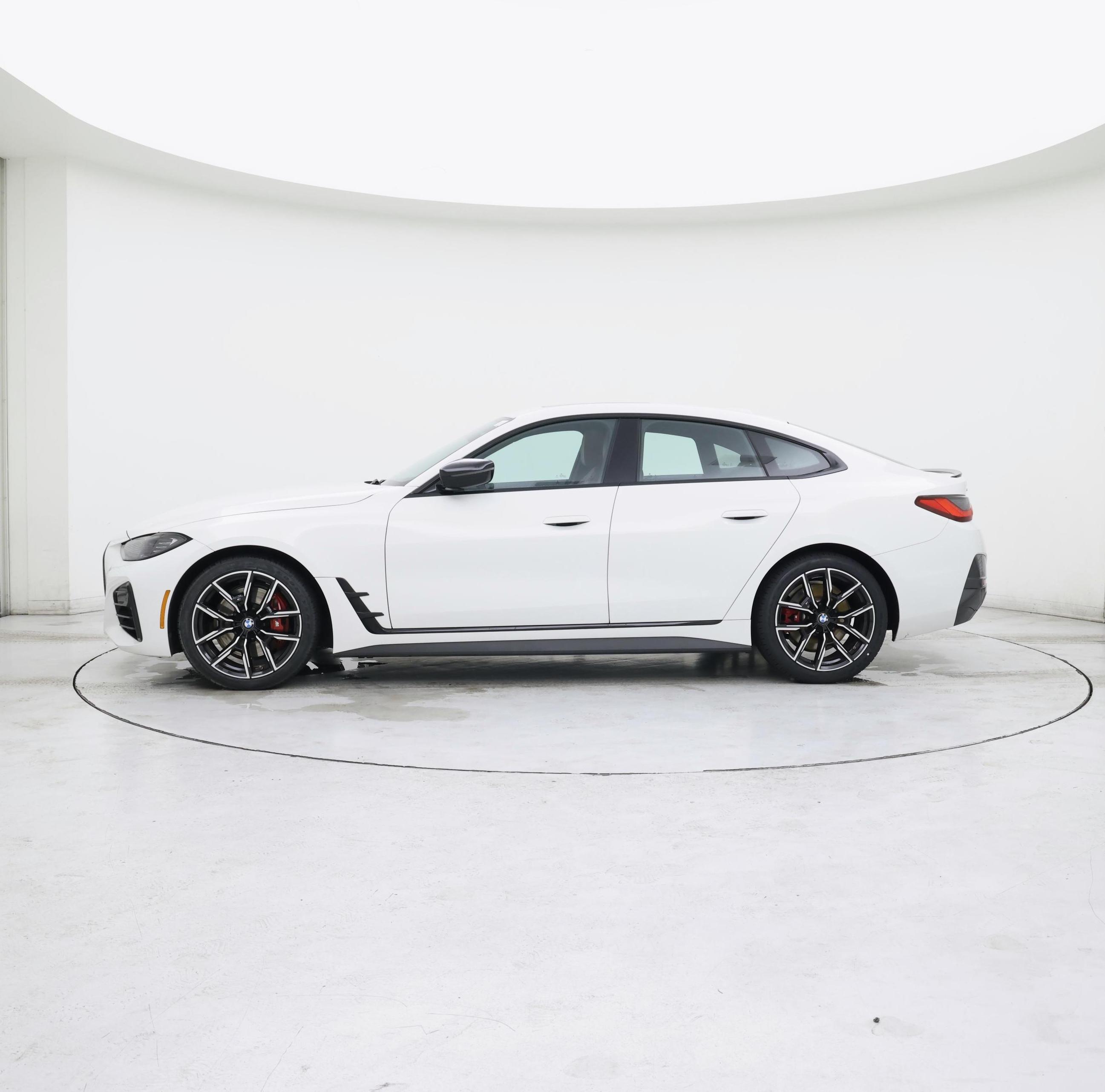 Thumbnail: 2023 BMW 4 Series - 3
