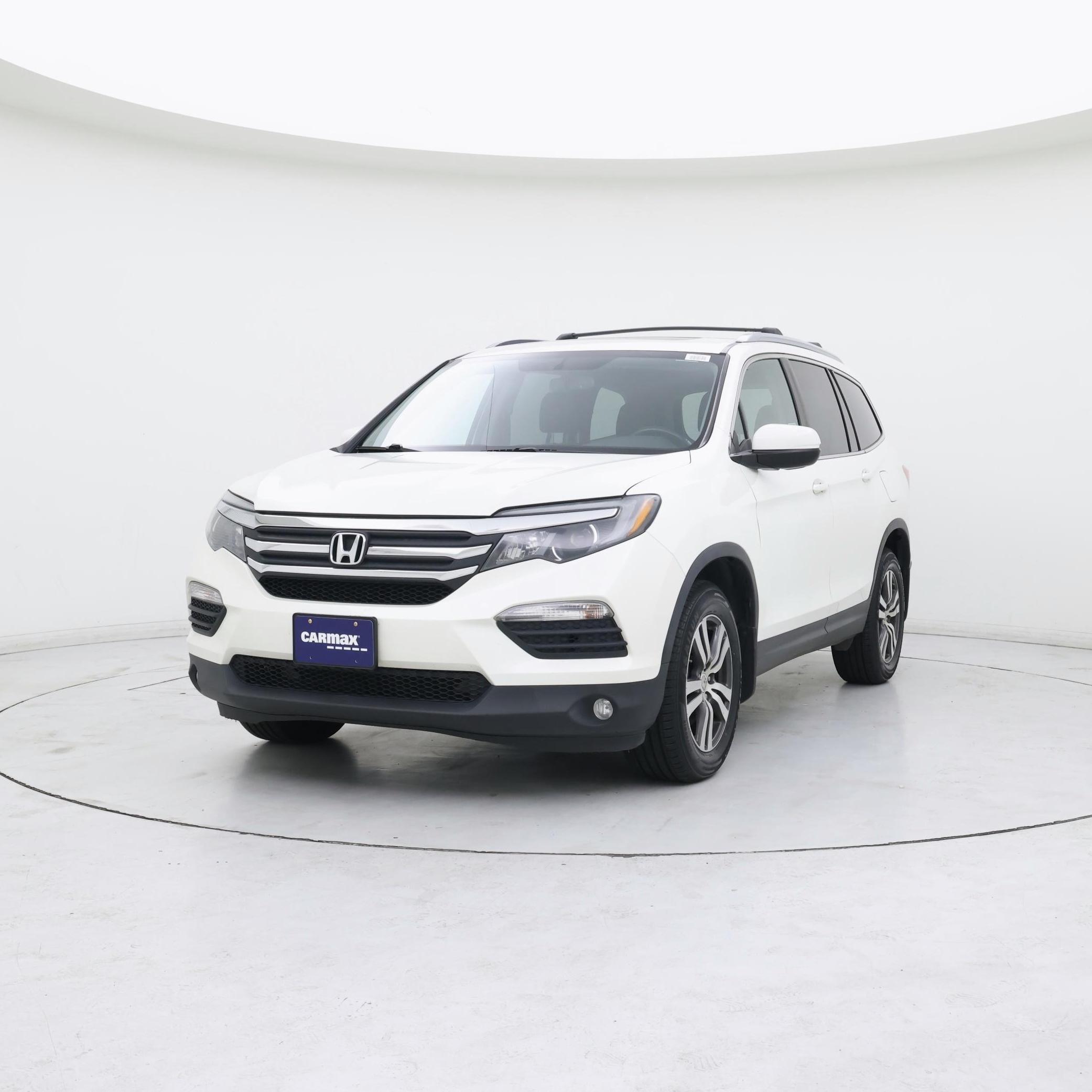 Thumbnail: 2017 Honda Pilot - 4