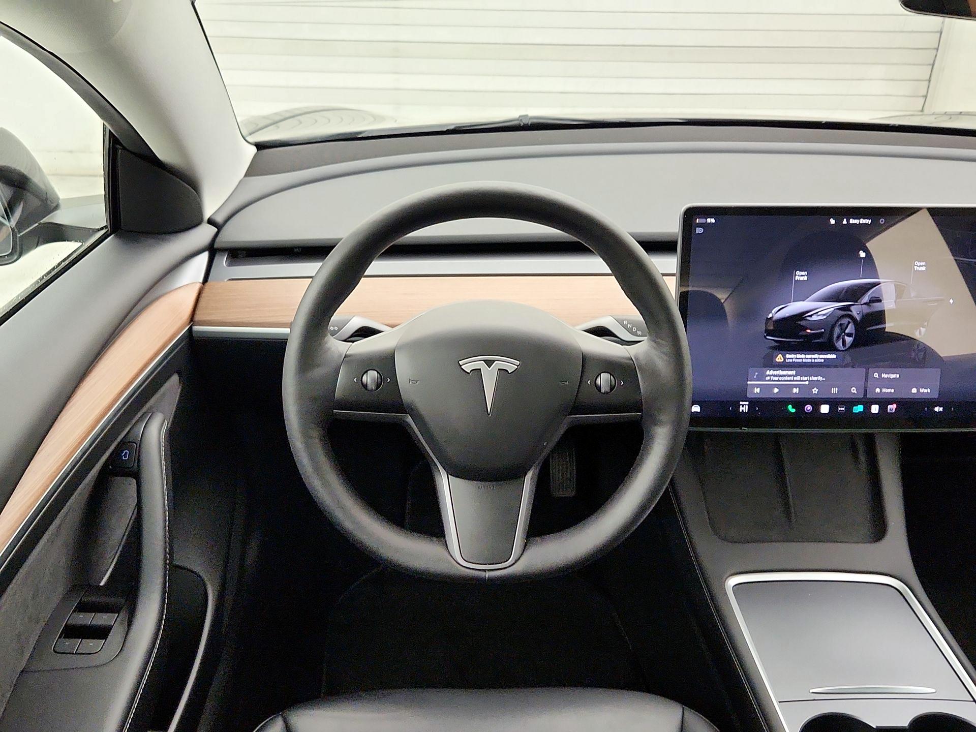 Thumbnail: 2023 Tesla Model 3 - 10