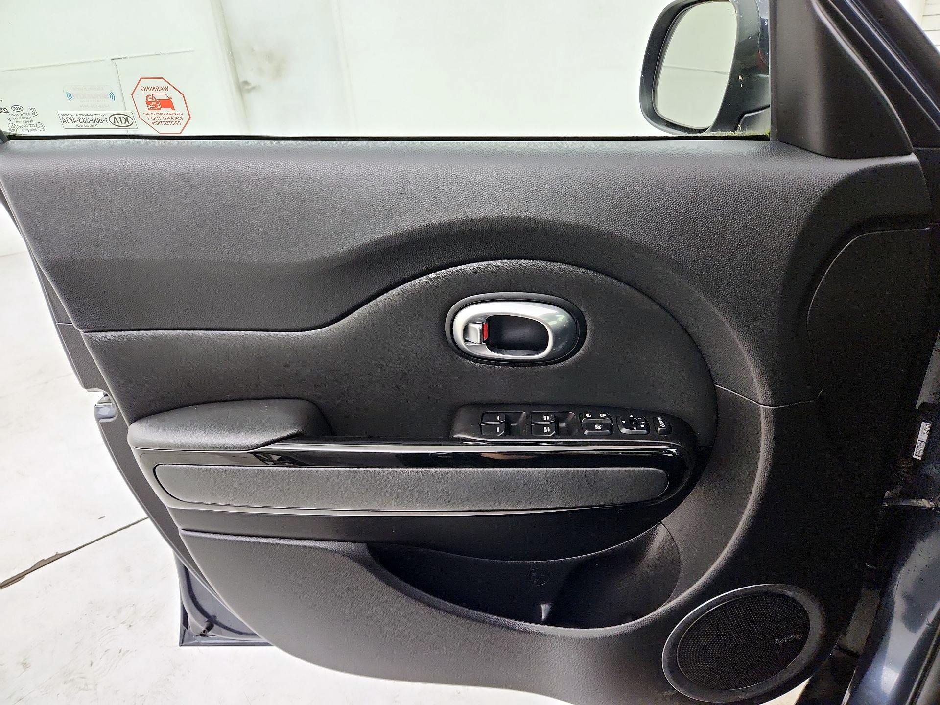 Thumbnail: 2014 Kia Soul - 12