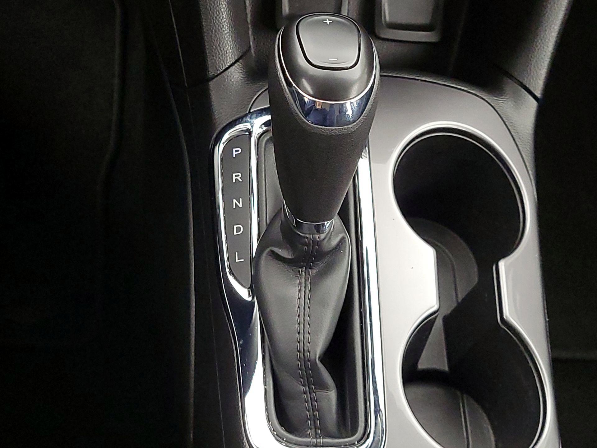 Thumbnail: 2016 Chevrolet Cruze - 17