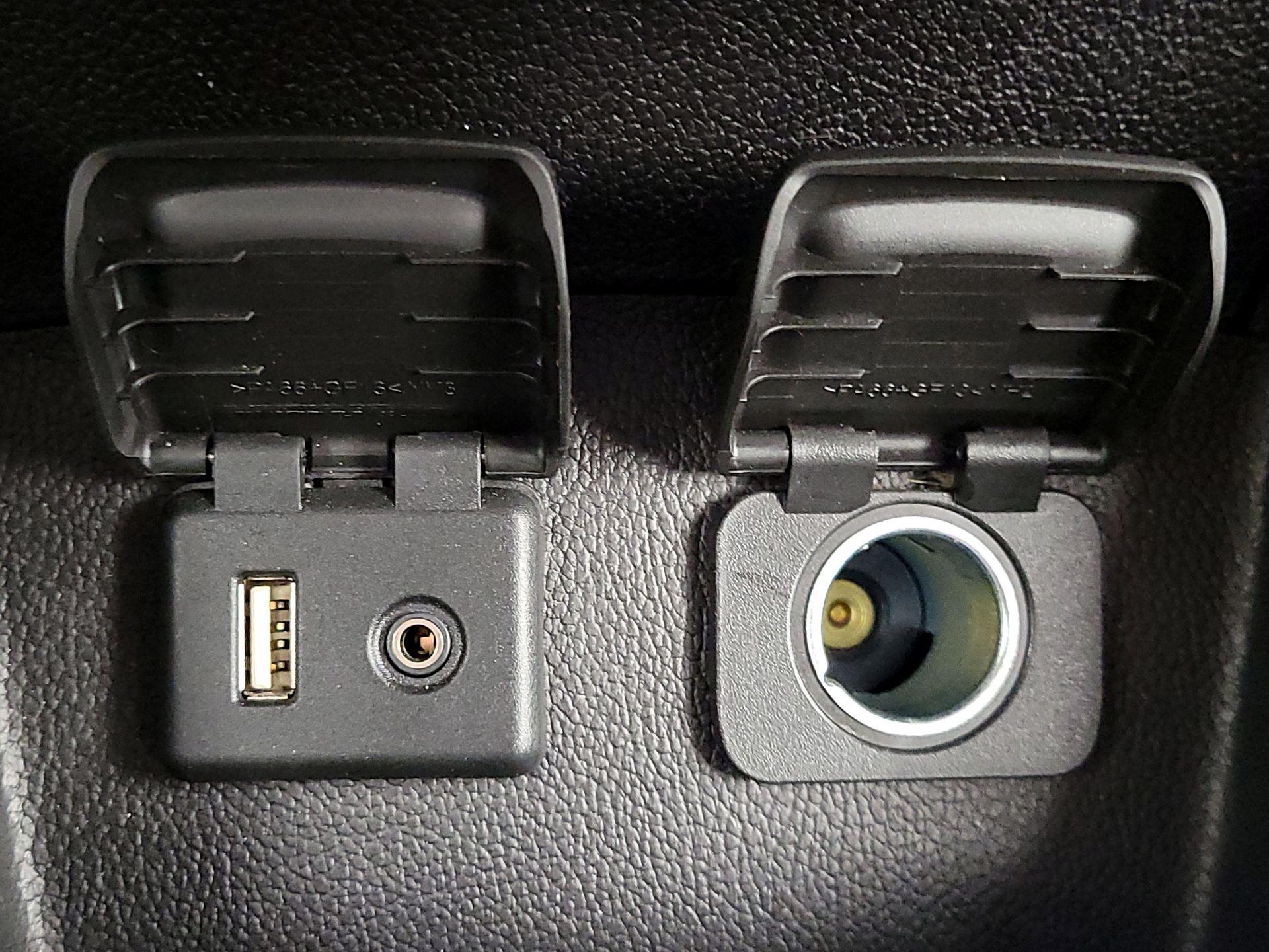 Thumbnail: 2016 Chevrolet Cruze - 18