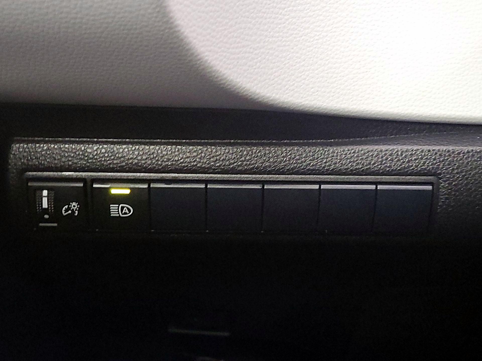 Thumbnail: 2019 Toyota Corolla - 13