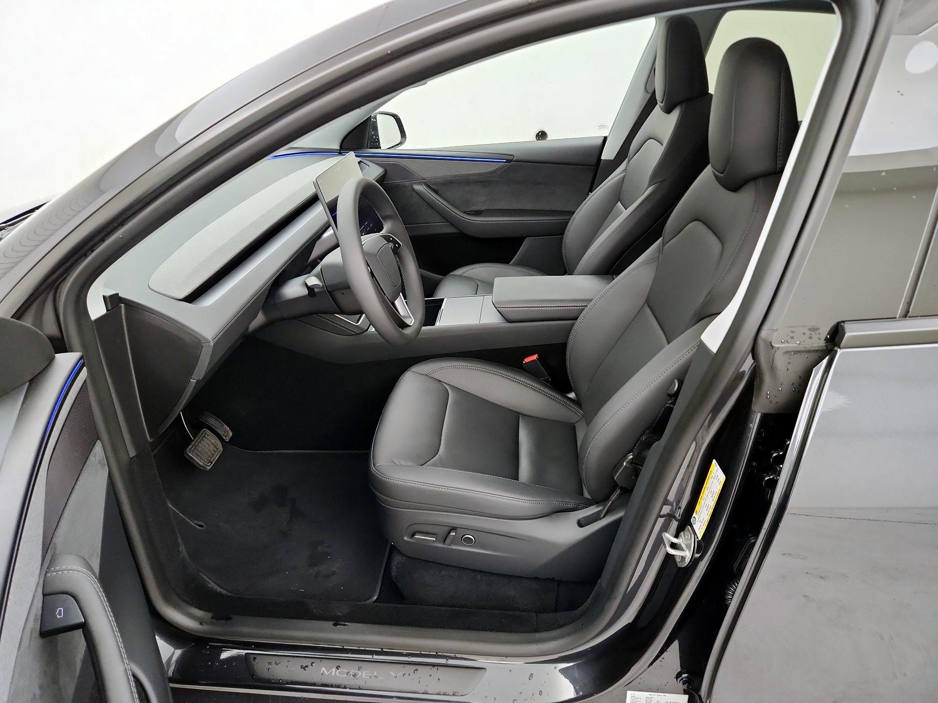 Thumbnail: 2026 Tesla Model Y - 11