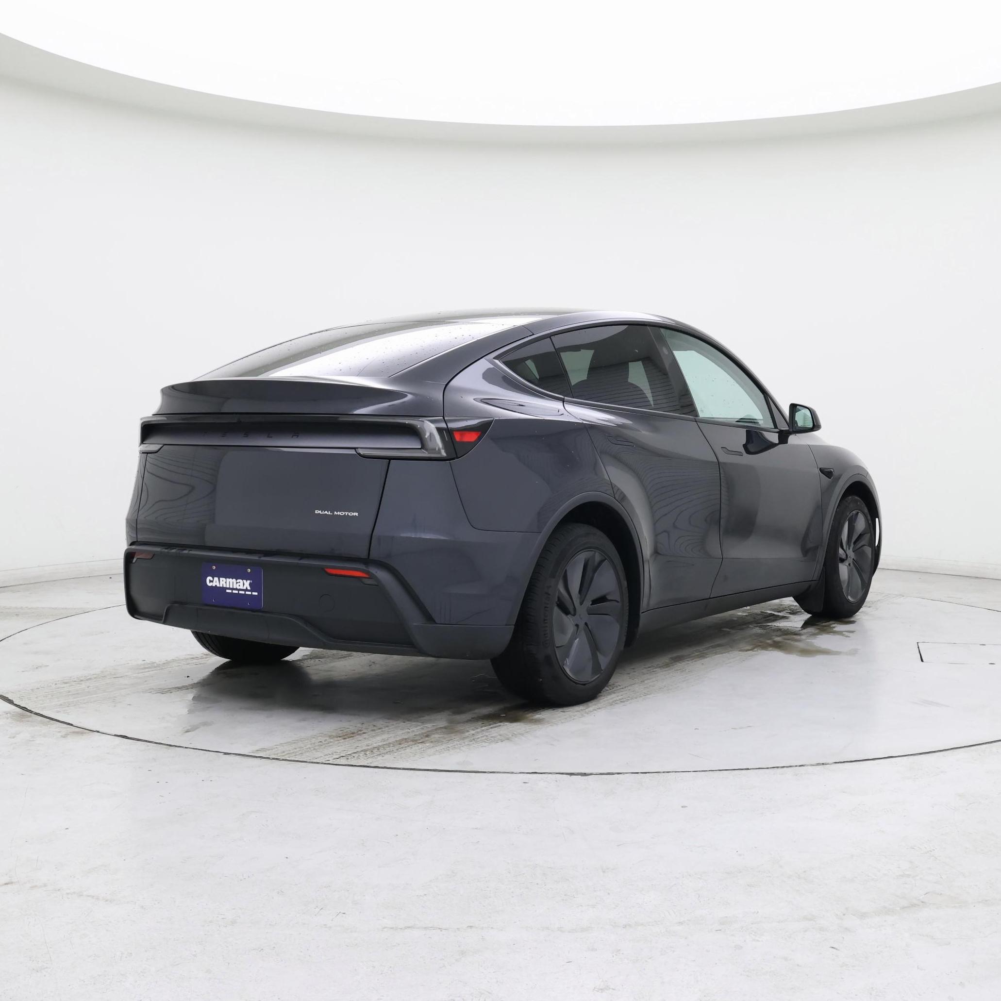 Thumbnail: 2026 Tesla Model Y - 8