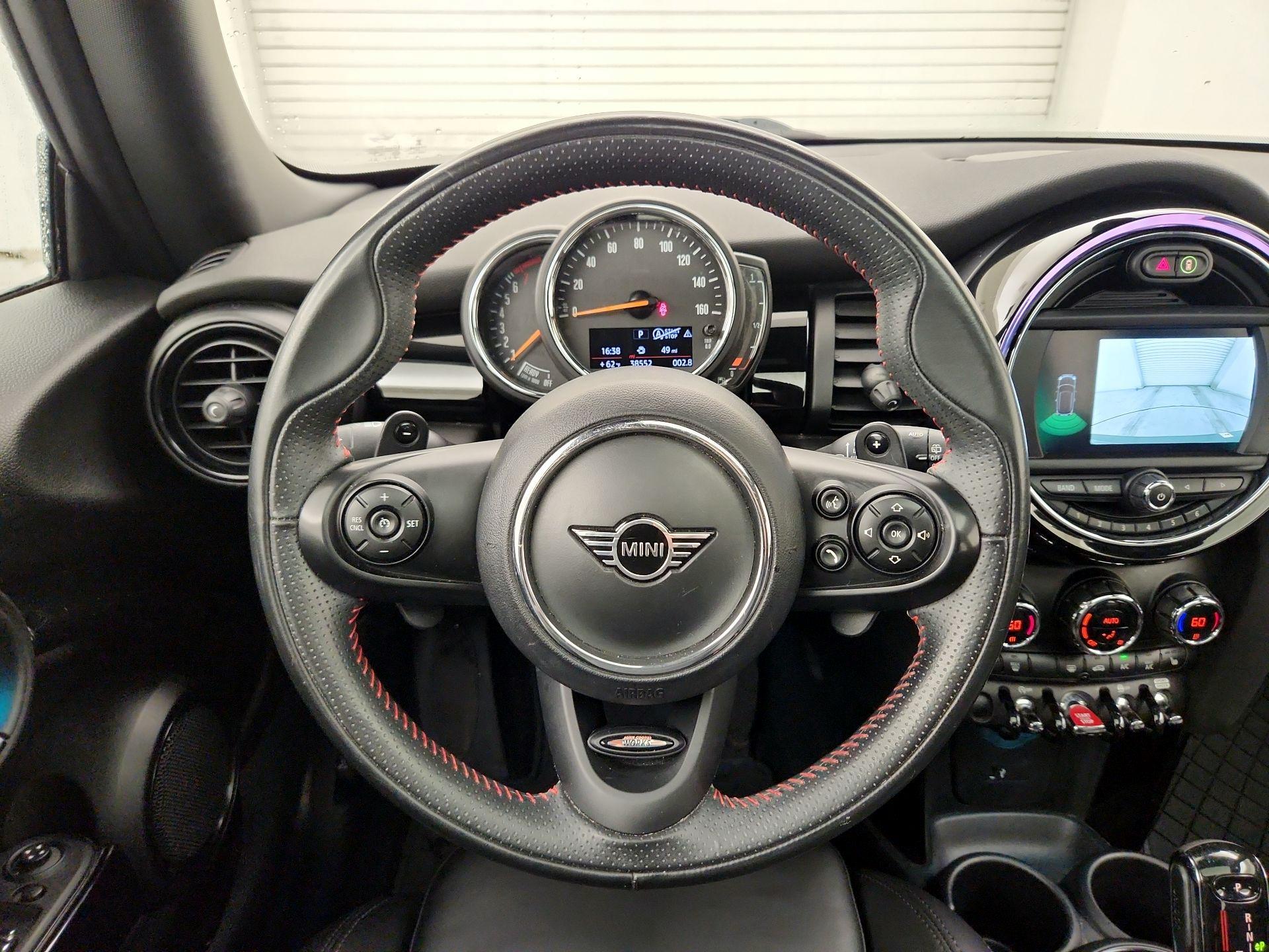 Thumbnail: 2020 MINI Cooper Hardtop - 10