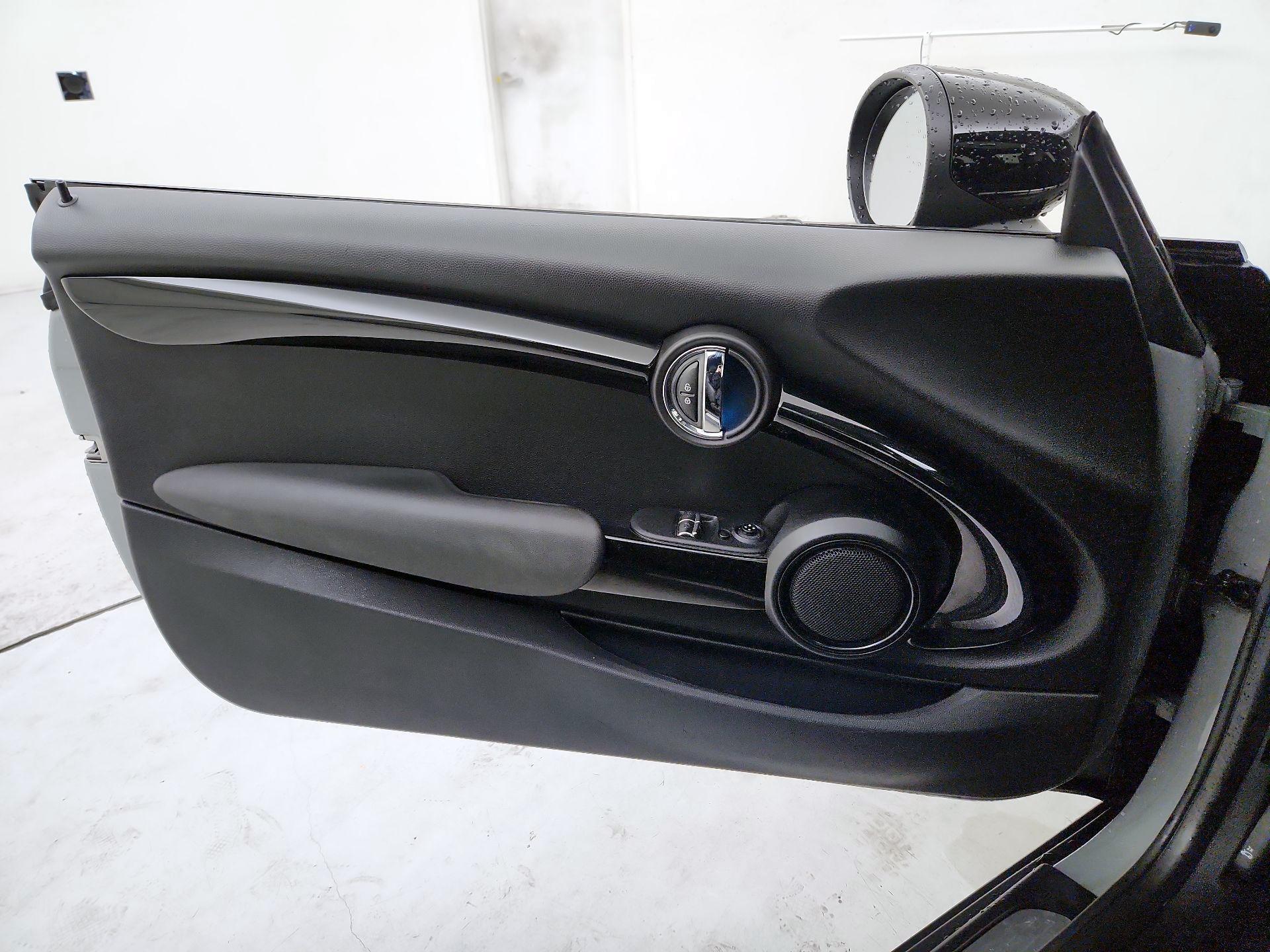 Thumbnail: 2020 MINI Cooper Hardtop - 12