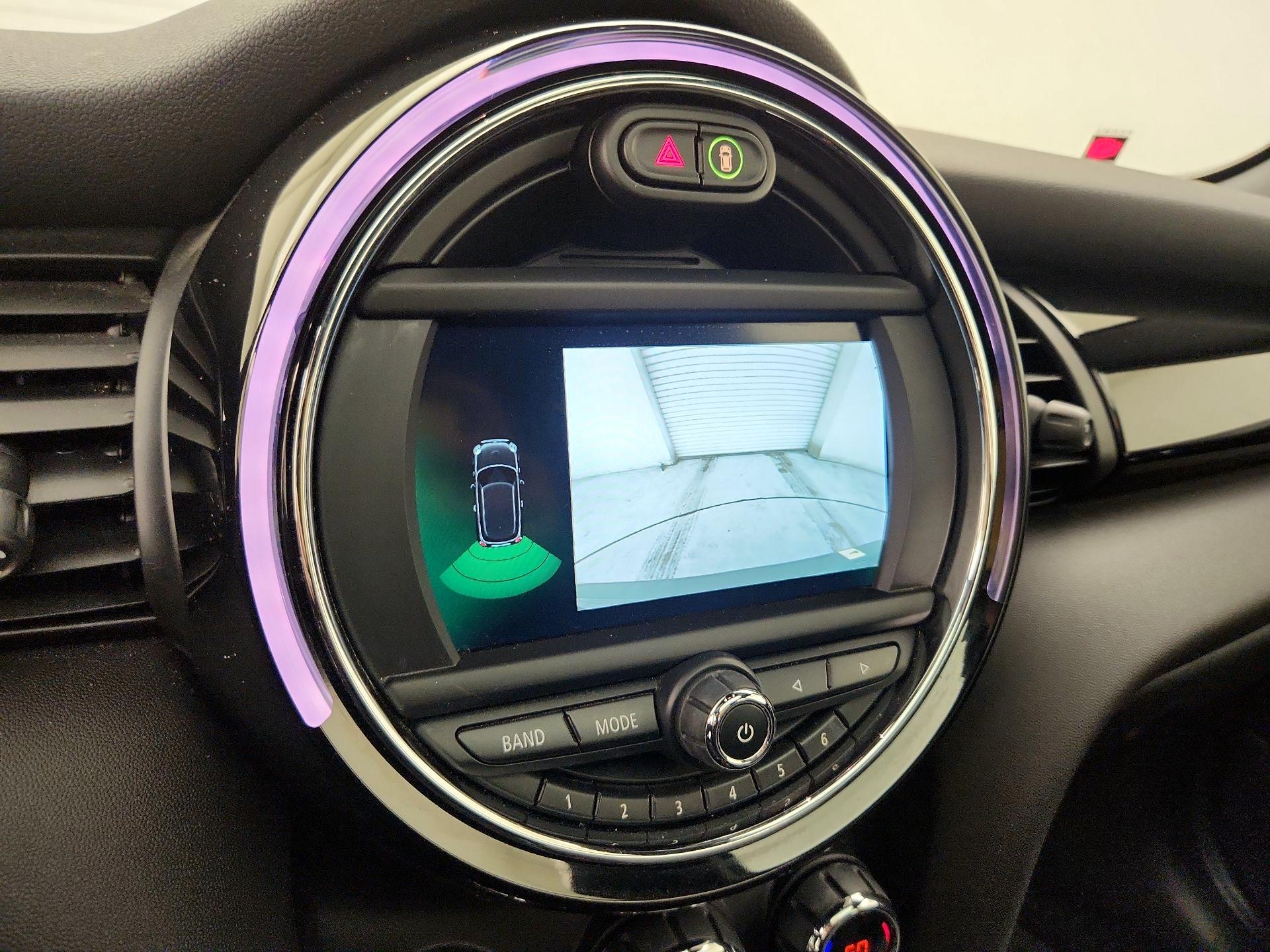 Thumbnail: 2020 MINI Cooper Hardtop - 14