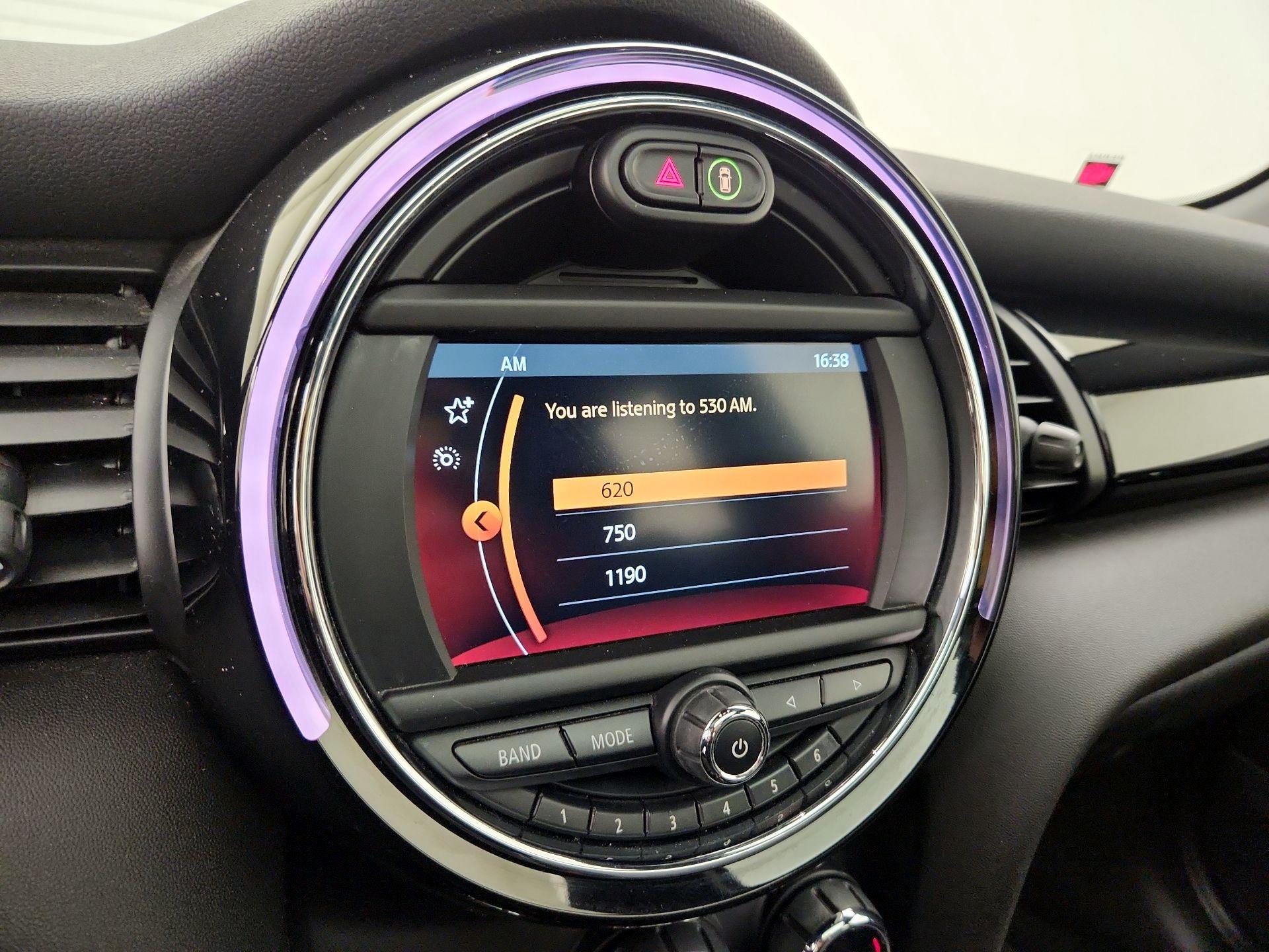 Thumbnail: 2020 MINI Cooper Hardtop - 15