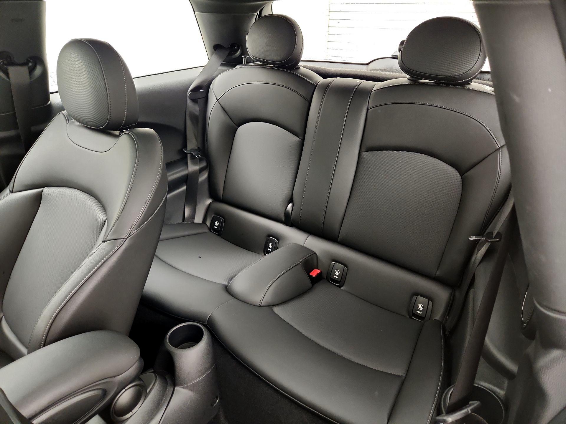 Thumbnail: 2020 MINI Cooper Hardtop - 20