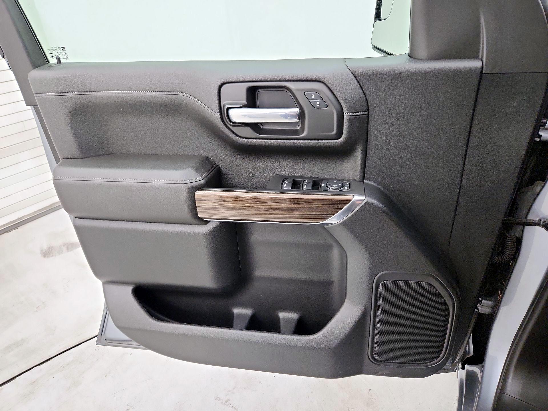 Thumbnail: 2021 Chevrolet Silverado 1500 - 12