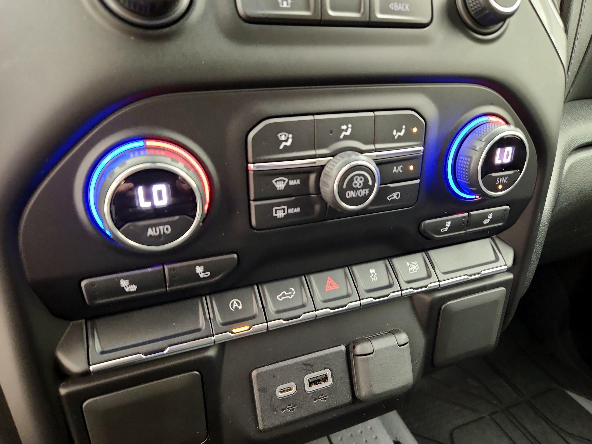 Thumbnail: 2021 Chevrolet Silverado 1500 - 16