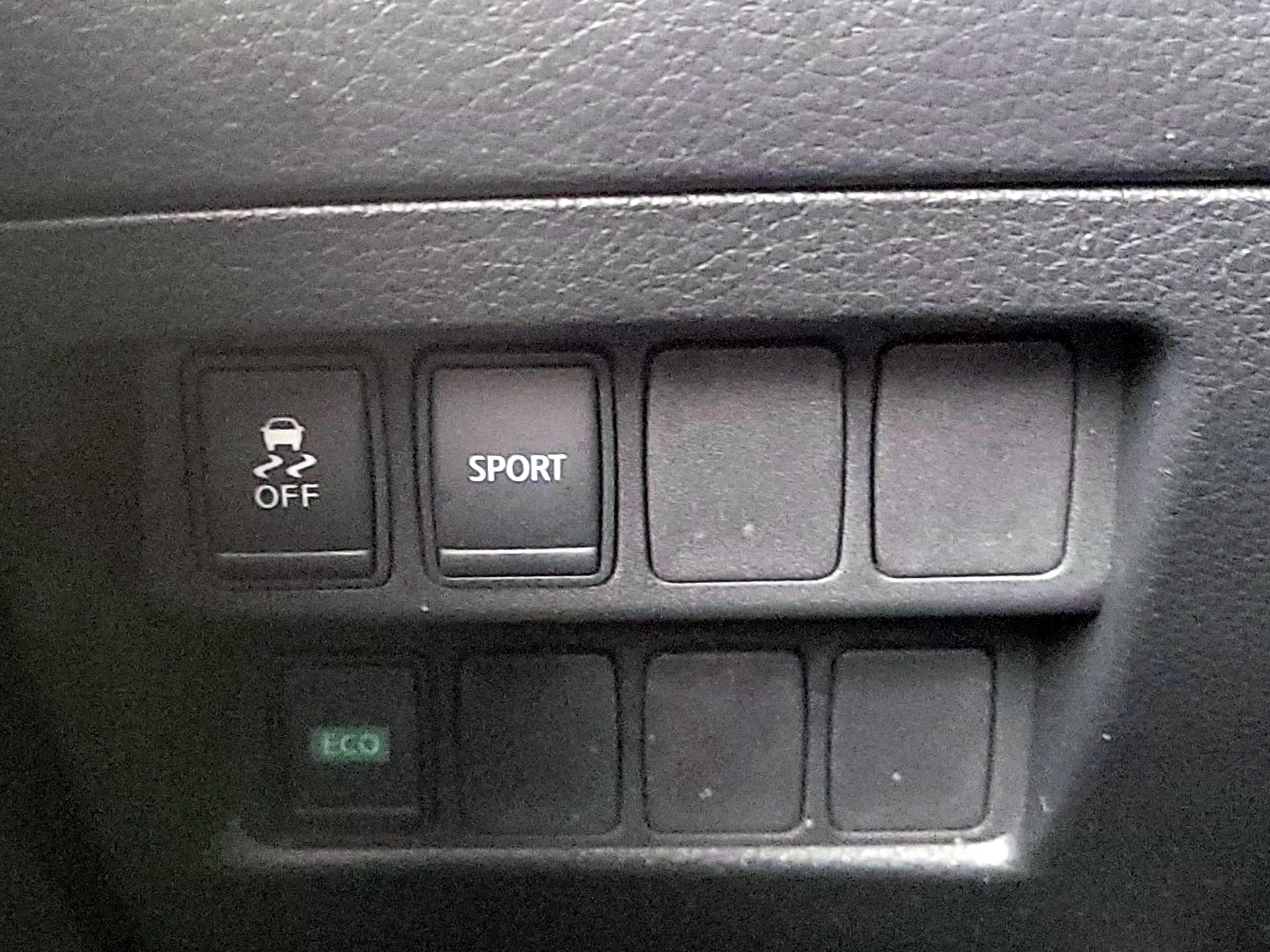 Thumbnail: 2016 Nissan Rogue - 13