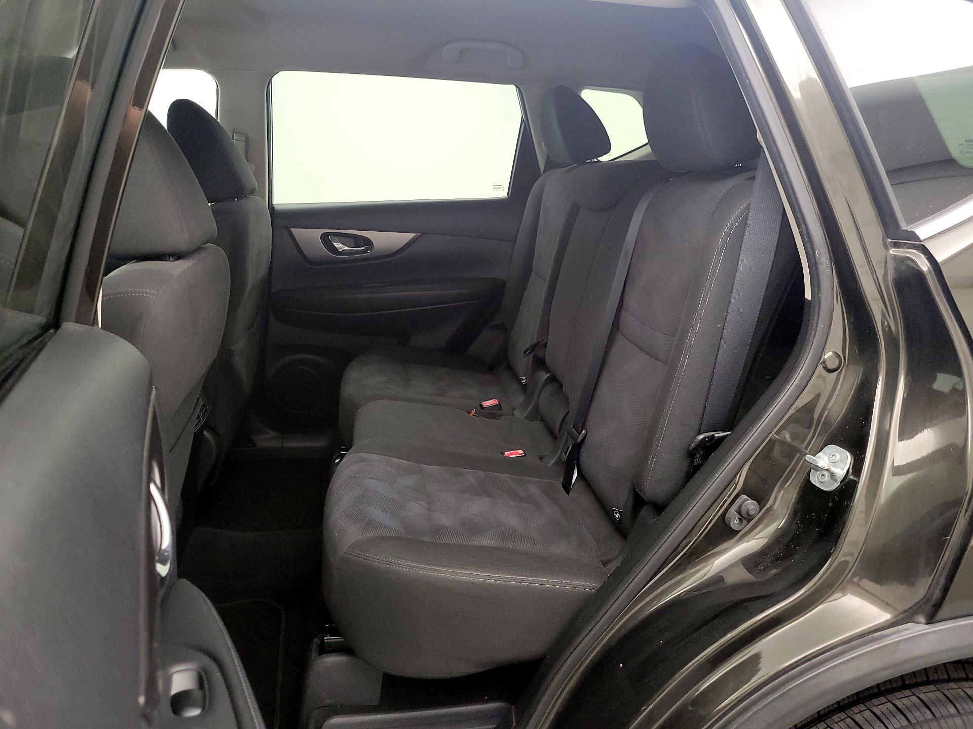 Thumbnail: 2016 Nissan Rogue - 19