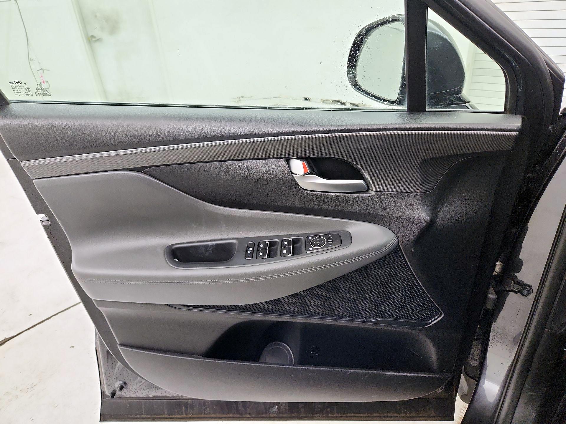 Thumbnail: 2022 Hyundai Santa Fe - 12